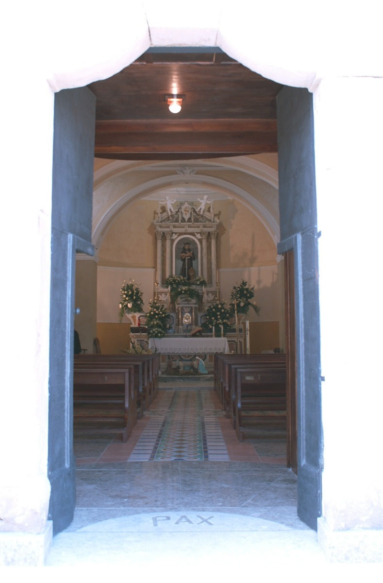 意大利乡村教堂的现代复兴-19