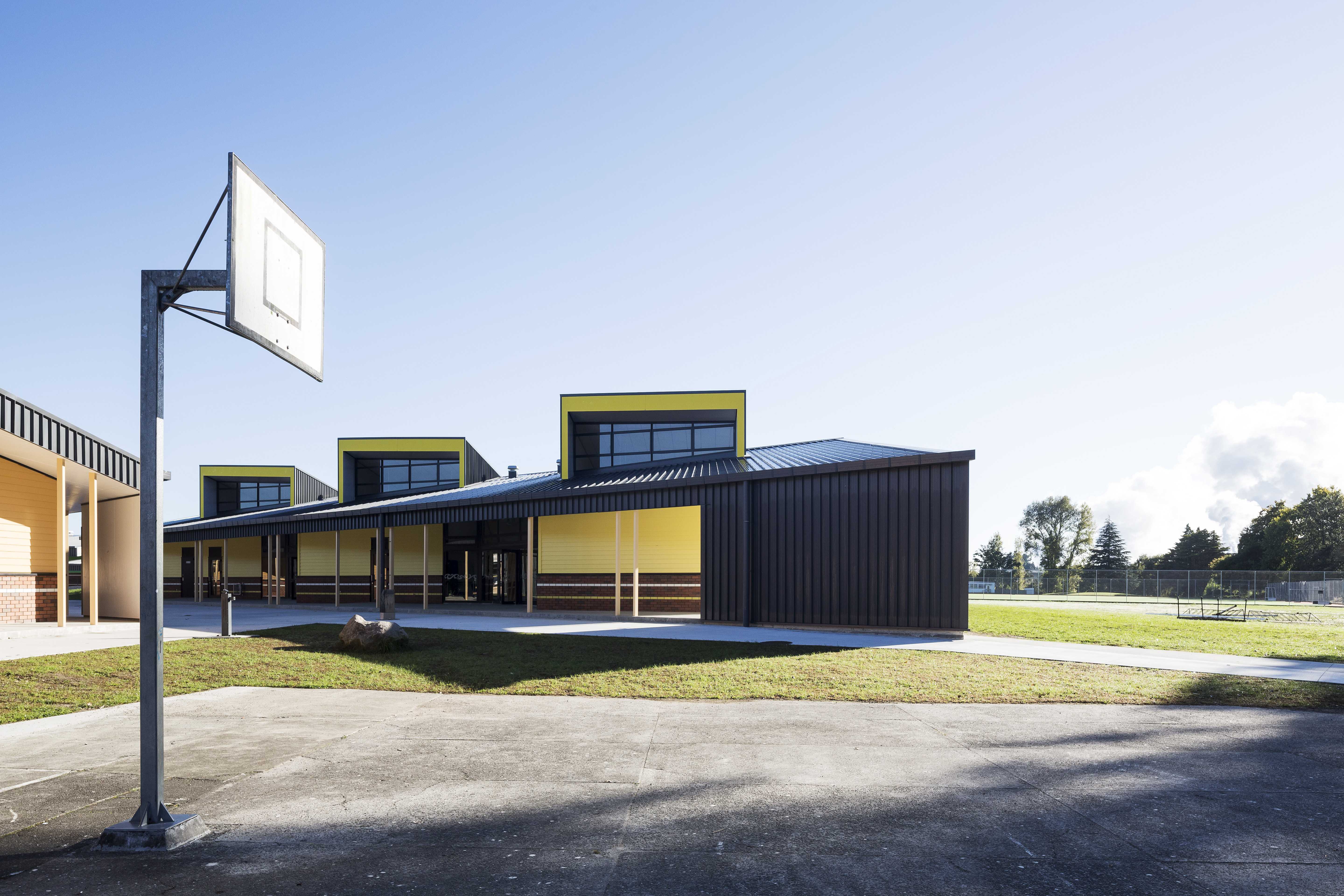 塔拉威拉高中-12