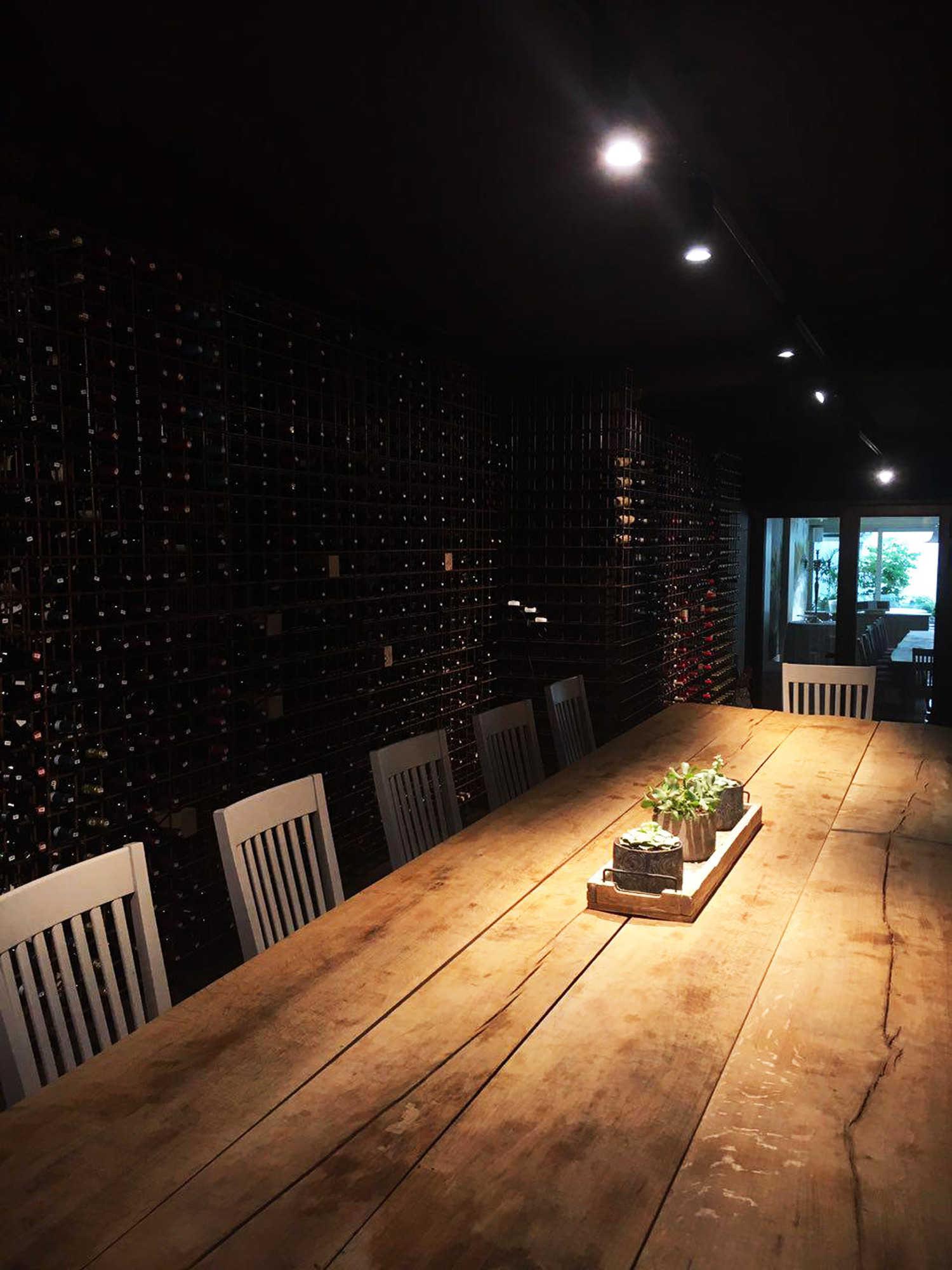 意大利地下葡萄酒图书馆餐厅设计-15