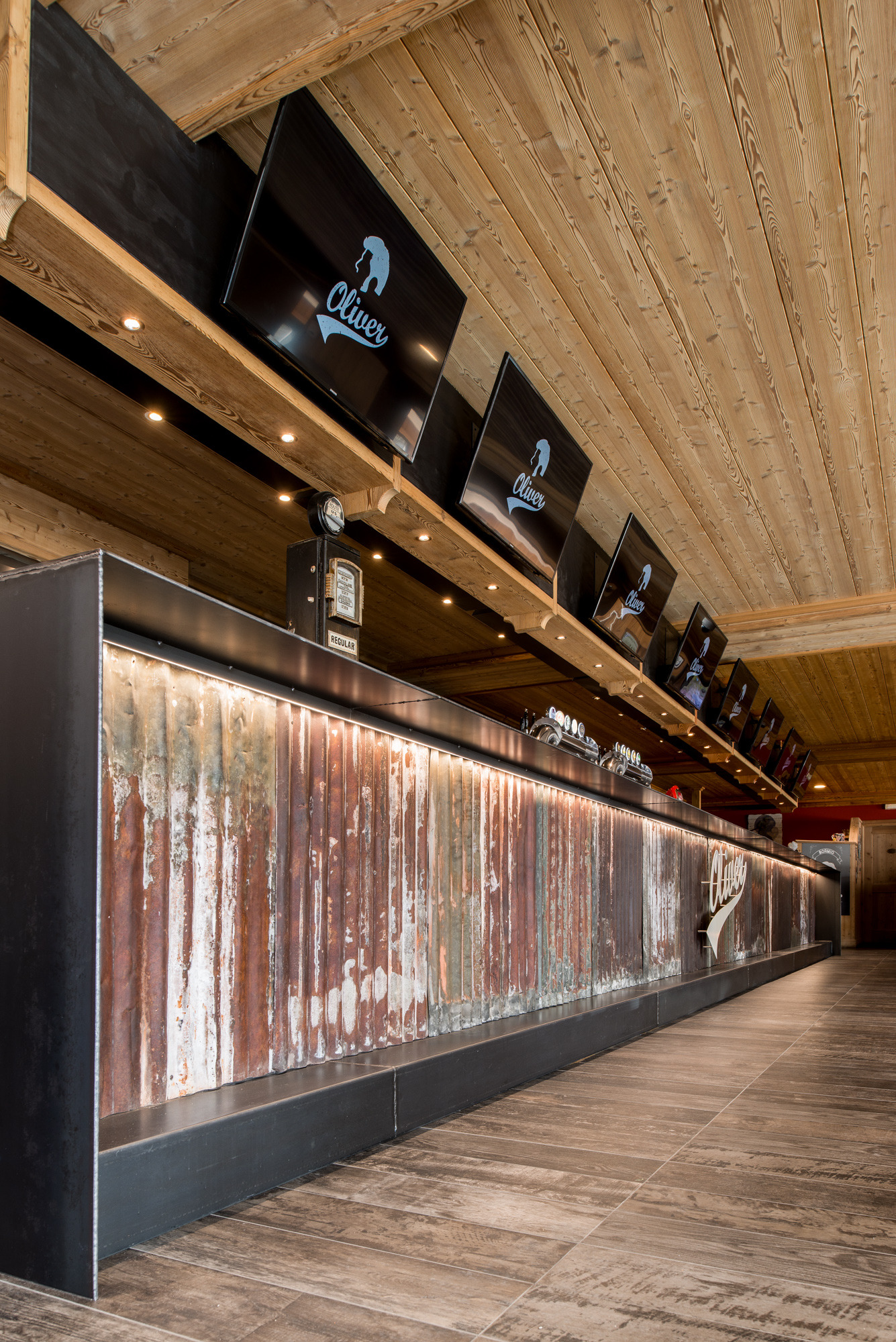 奥利弗美式餐厅-7