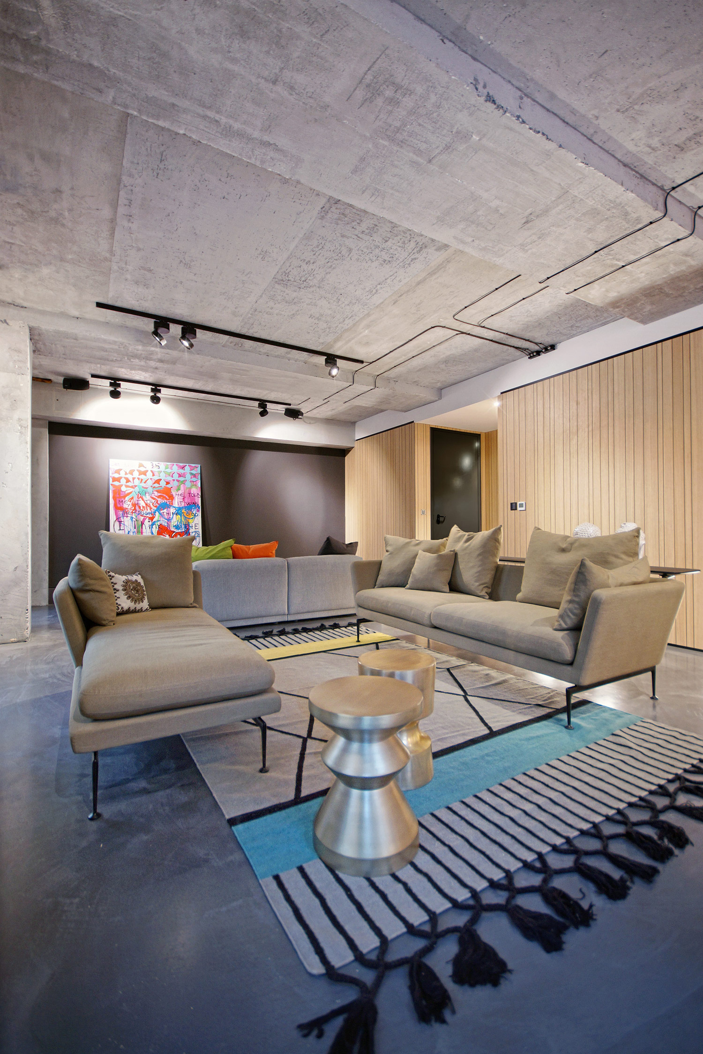 伦敦名流聚集地，工业风奢华公寓-8