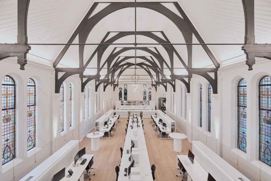 Squillace Architects:古老教堂改造工作空间-5