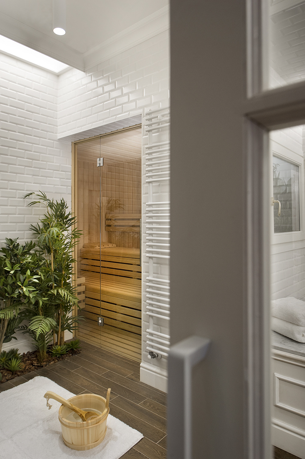 跃居之上 | 顶层公寓的室内设计魅力-23