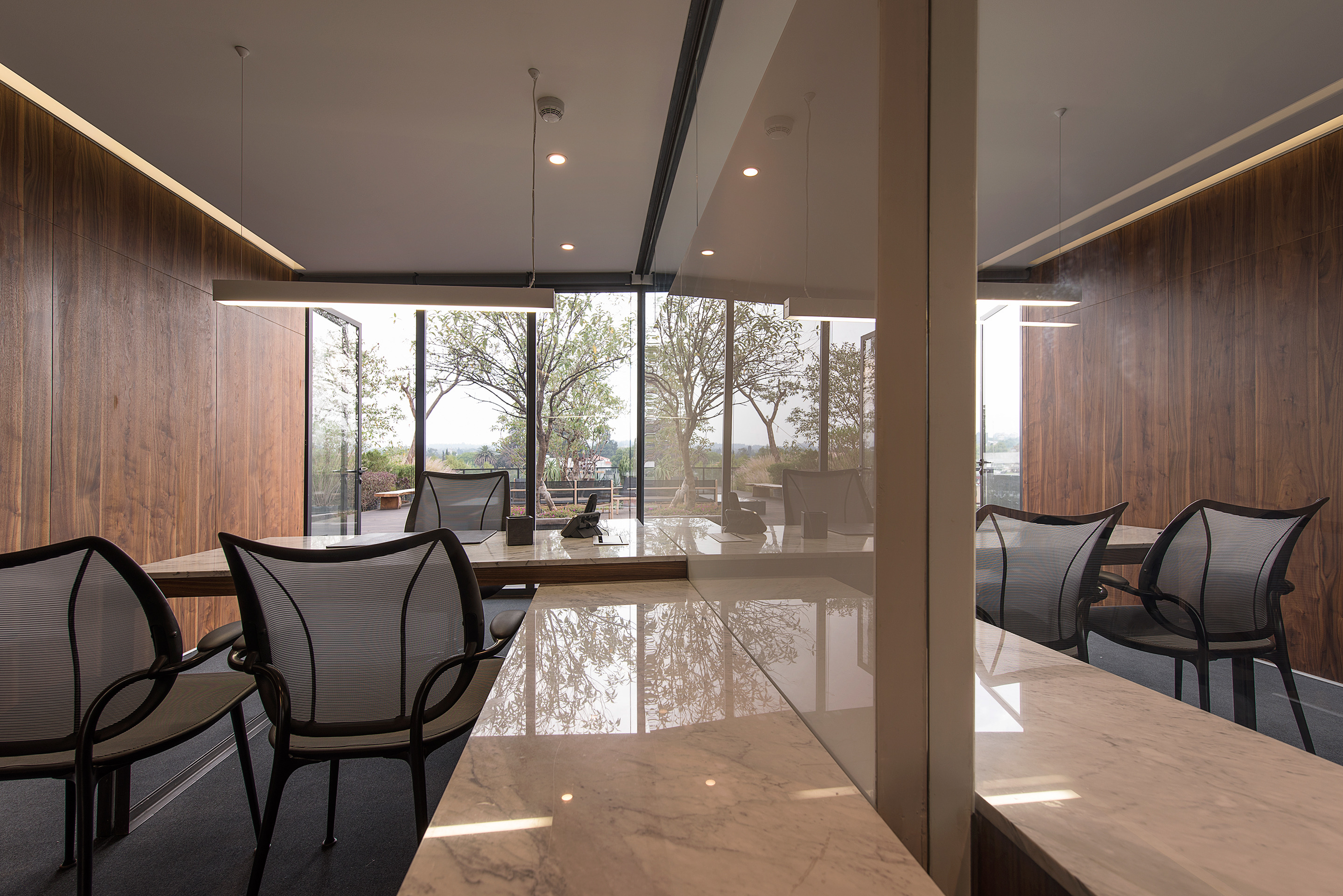 墨西哥城摩尔诺戈兹律师事务所办公室设计-11