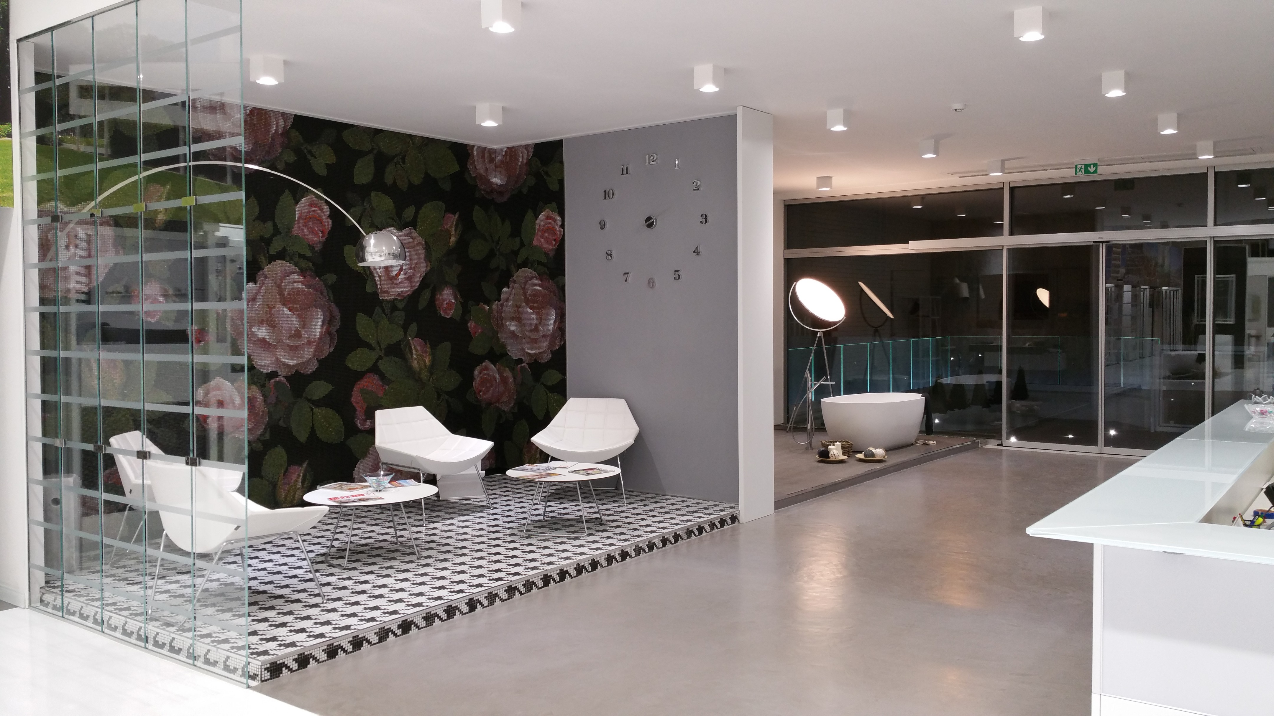 旧厂房变身高质感家居展示厅——意大利 EDILMEA 公司新展厅-10