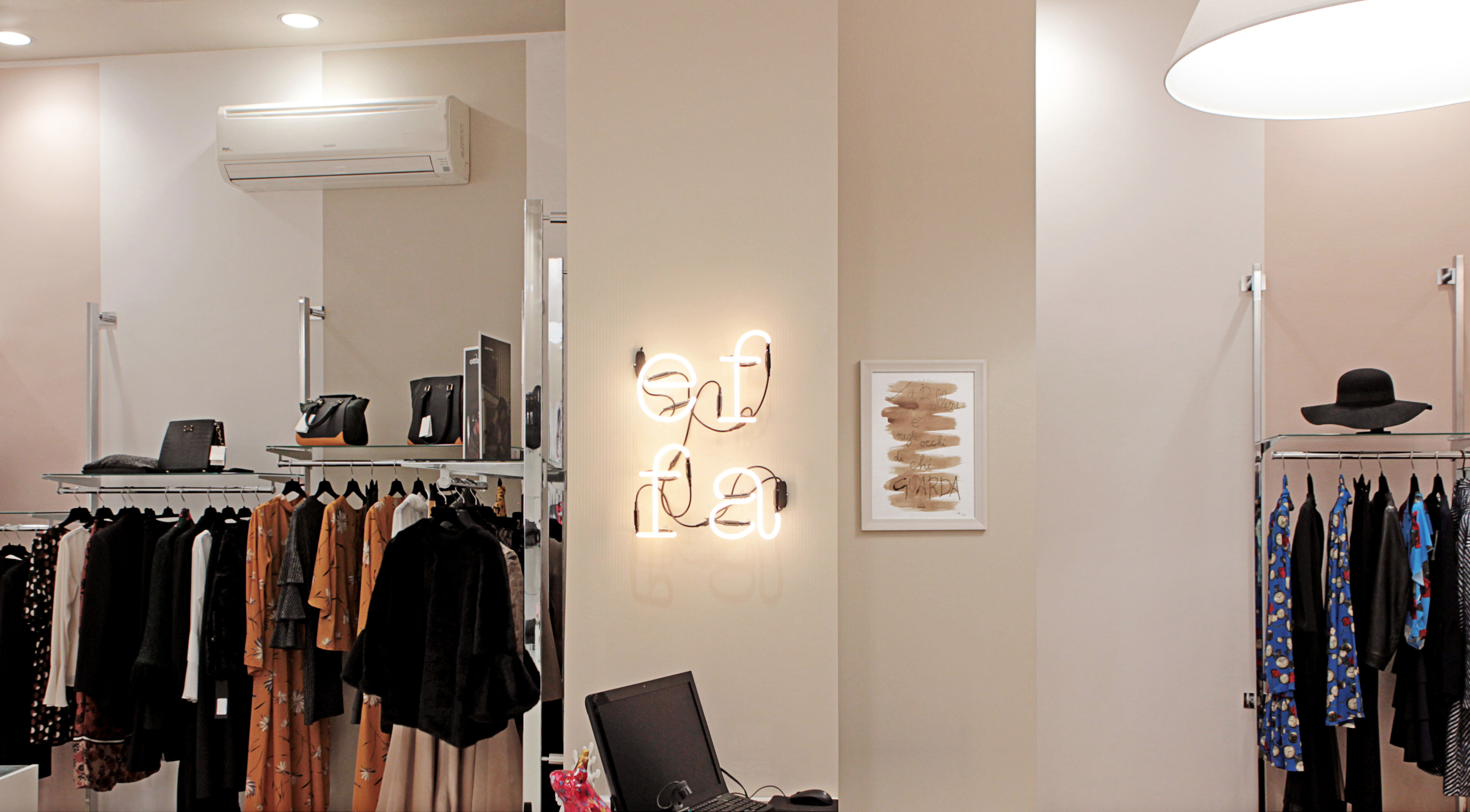 2017 年完成的 E.F.F.A 精品店室内设计案例-8