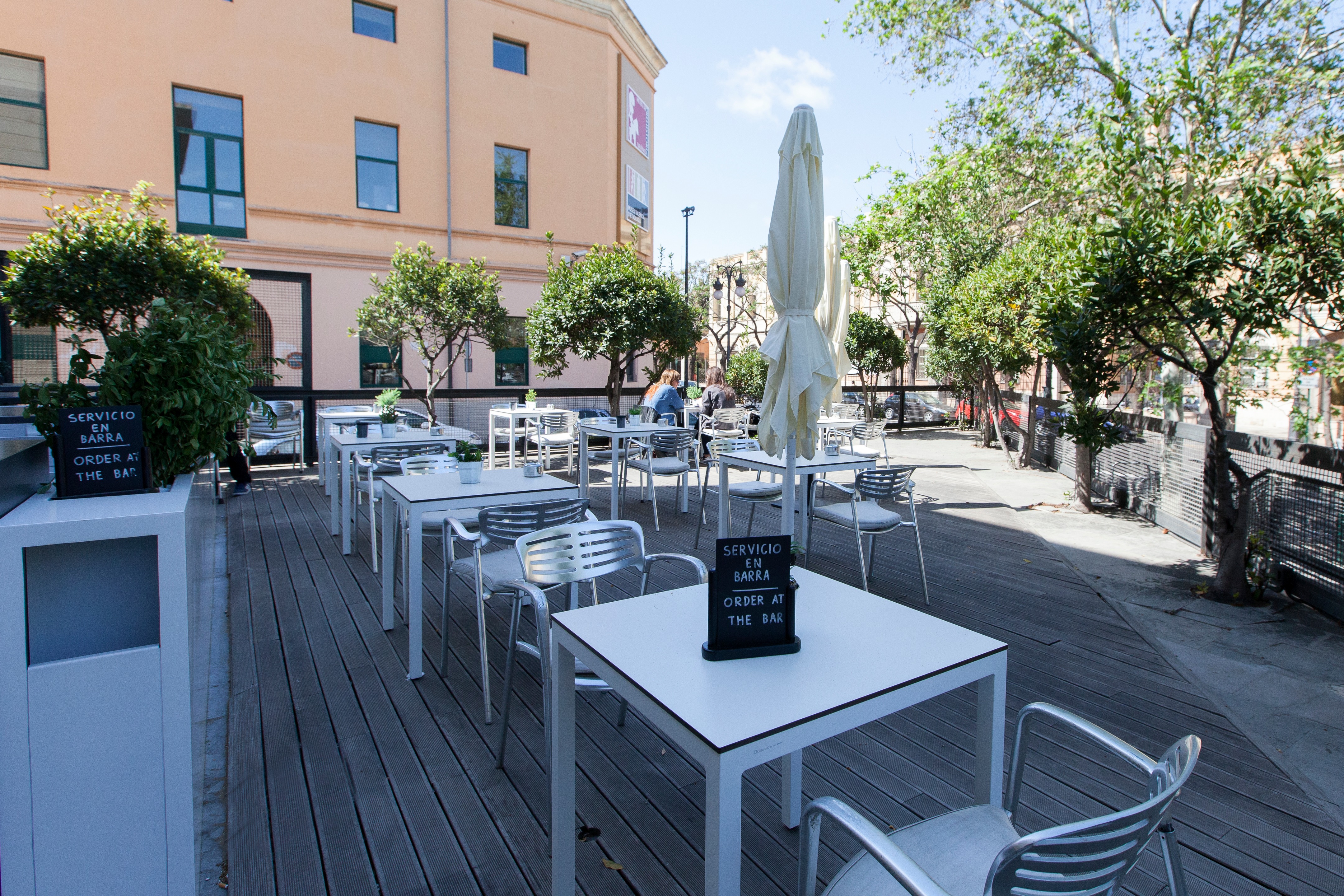 IVAM 咖啡厅 · 现代艺术与设计的完美融合-18