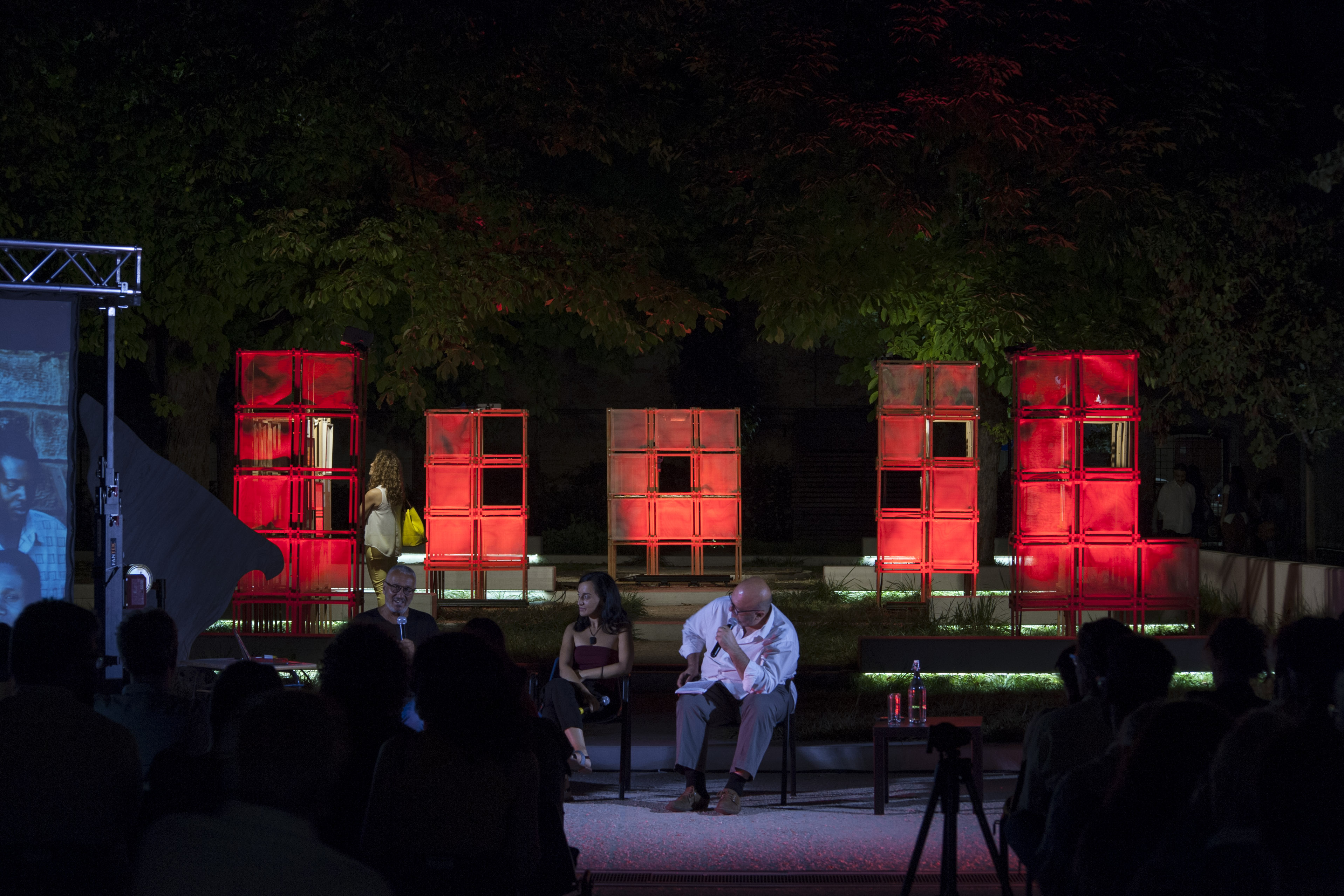 Close 空间艺术装置-3