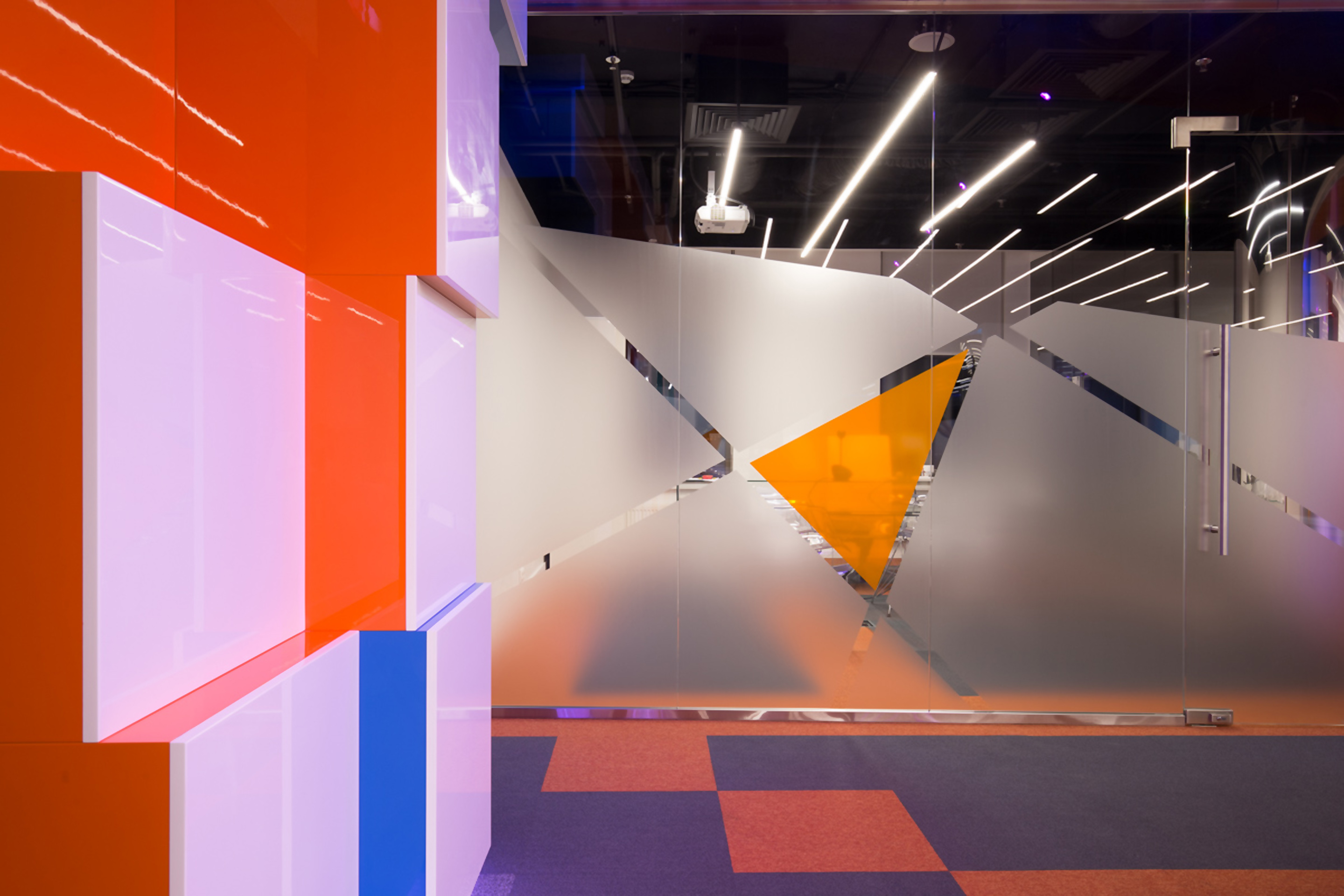 莫斯科 1S-Bitrix 办公室 | 几何艺术与光影的完美结合-24