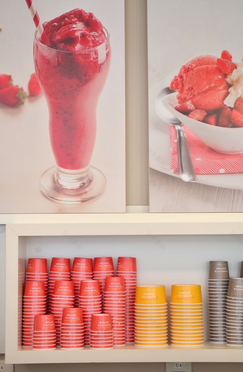 贾恩卢卡·扎法里冰淇淋店-13