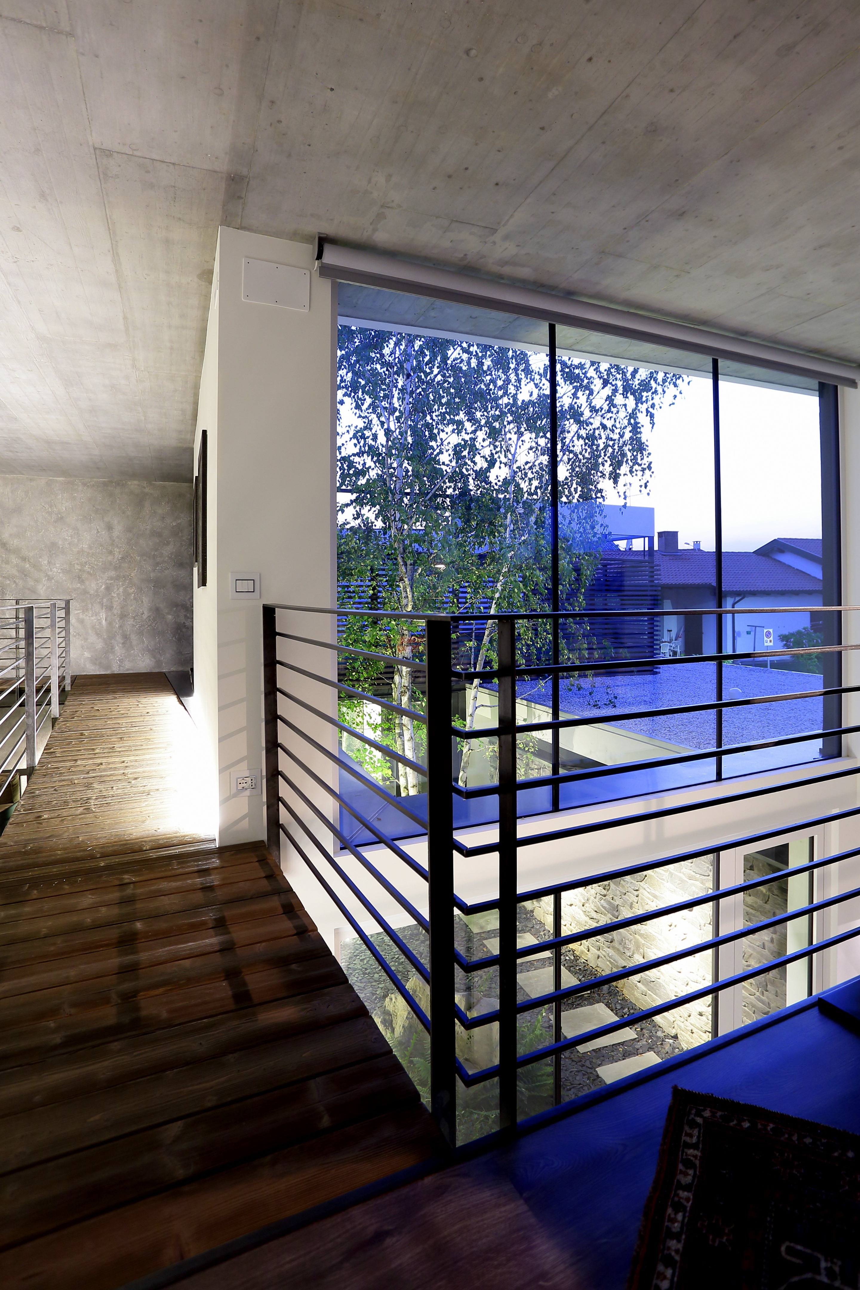 光影交织的"Villa di Luce e Riflessi"-5