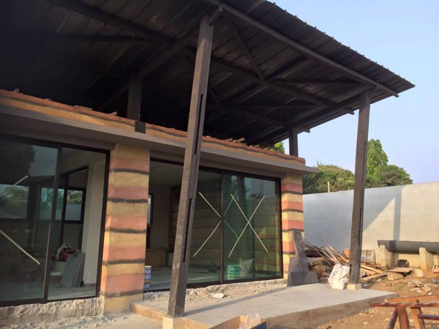 2016 年完成的土坯与木质结合的企业总部设计-26