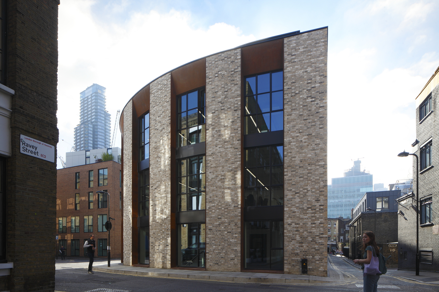 The Frames（砖,金属,玻璃的创意空间）-41