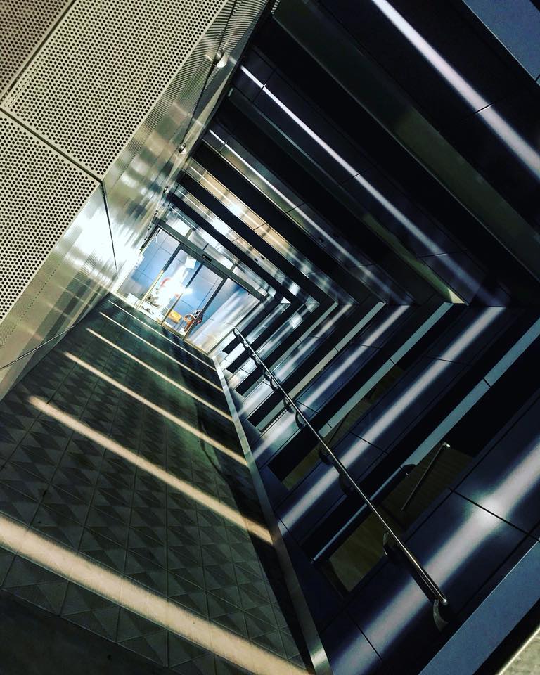 2017 年完工的工业建筑办公室设计-40