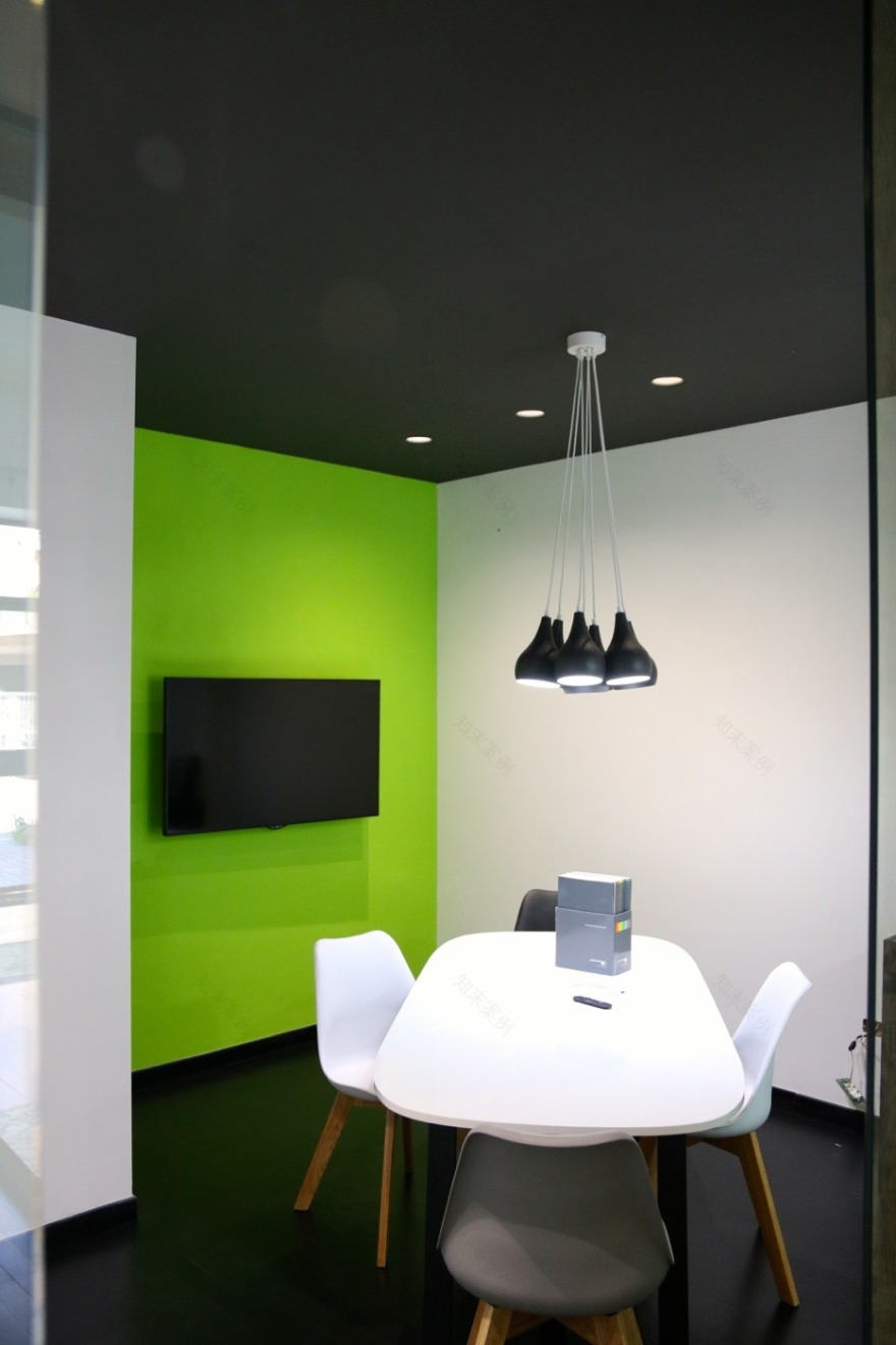 低成本改造办公空间,打造自然和谐的工作环境-9