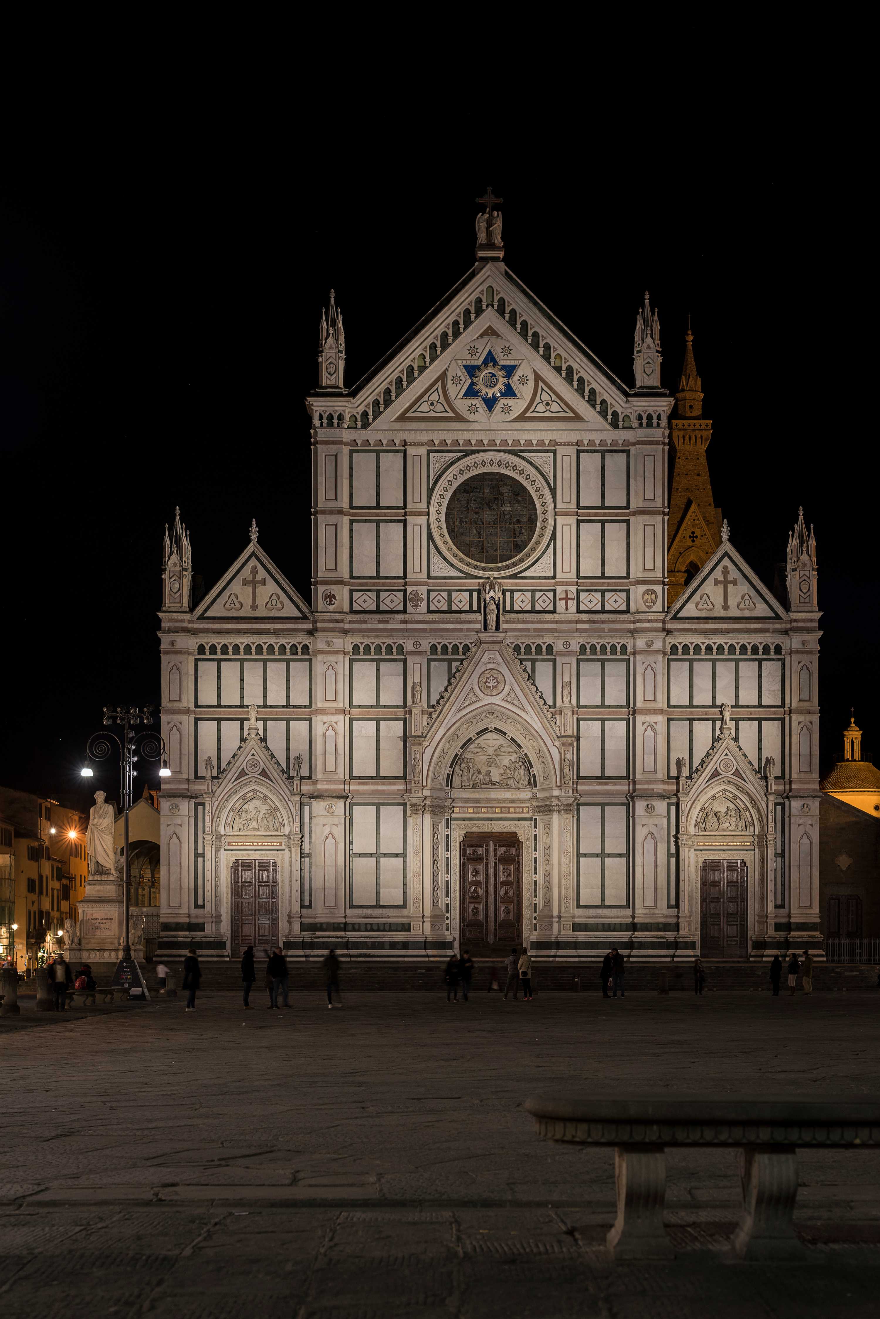 佛罗伦萨圣克罗斯大教堂外墙照明设计-31