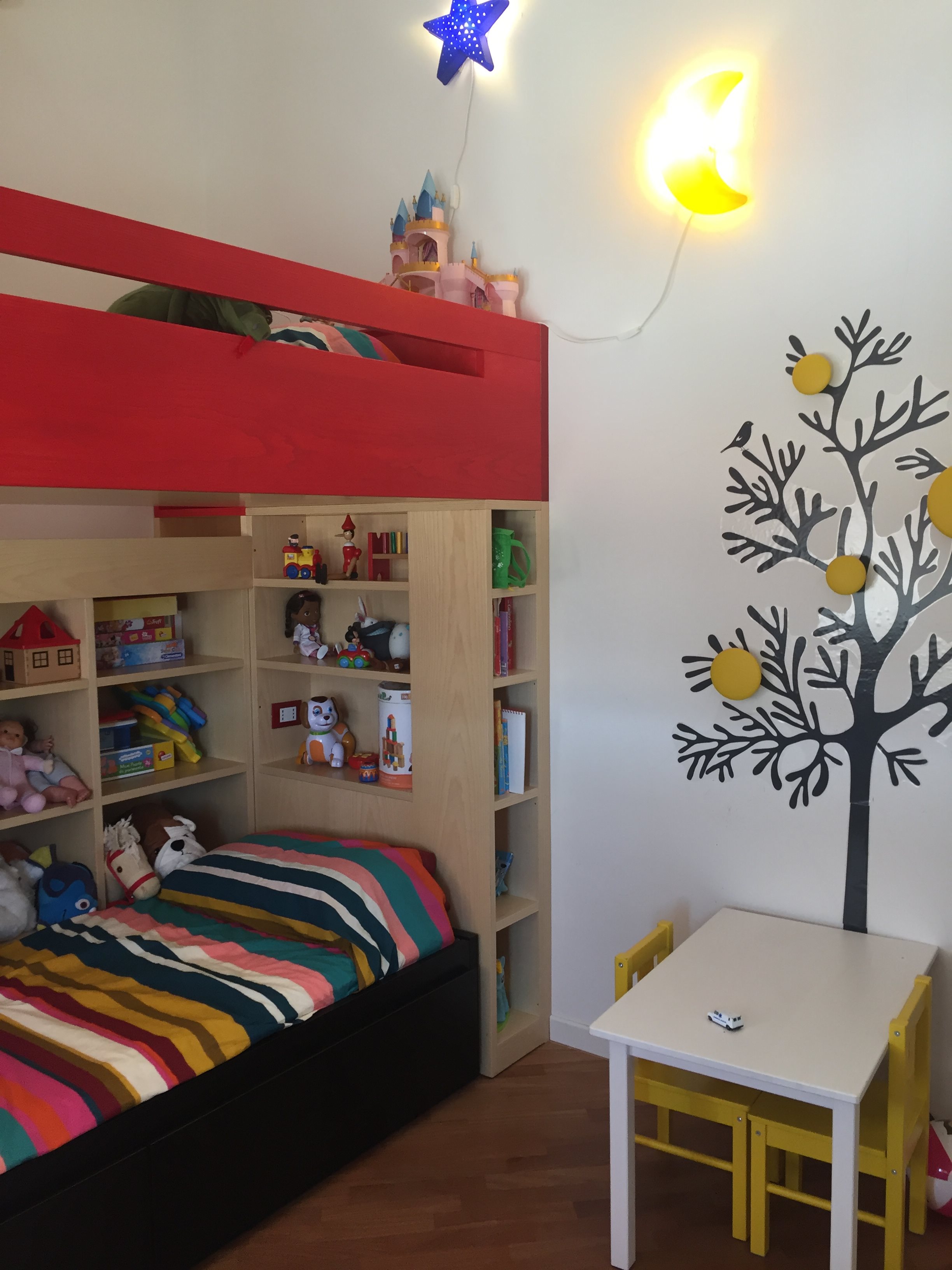 小空间大利用 | 3.5 米室内设计与双层床的完美融合-3