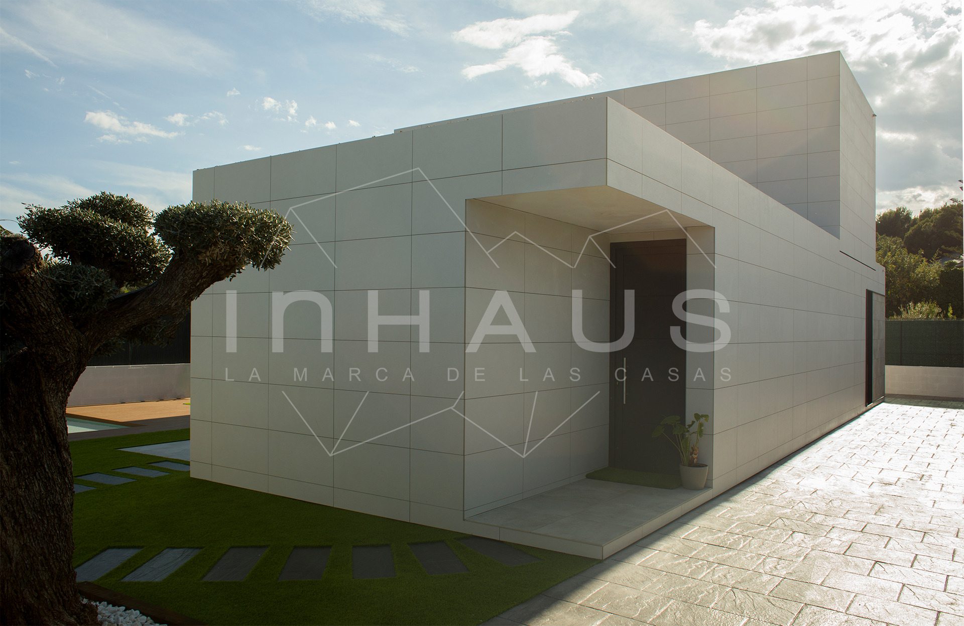 现代家庭梦想家园——西班牙瓦伦西亚“阿尔库迪亚”住宅-2