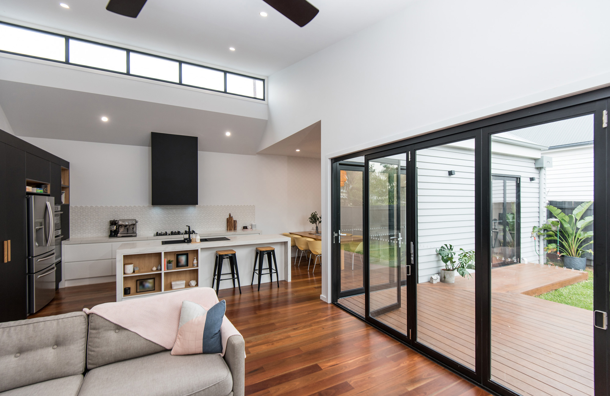 Melbourne 市郊的折纸风格住宅改造-13