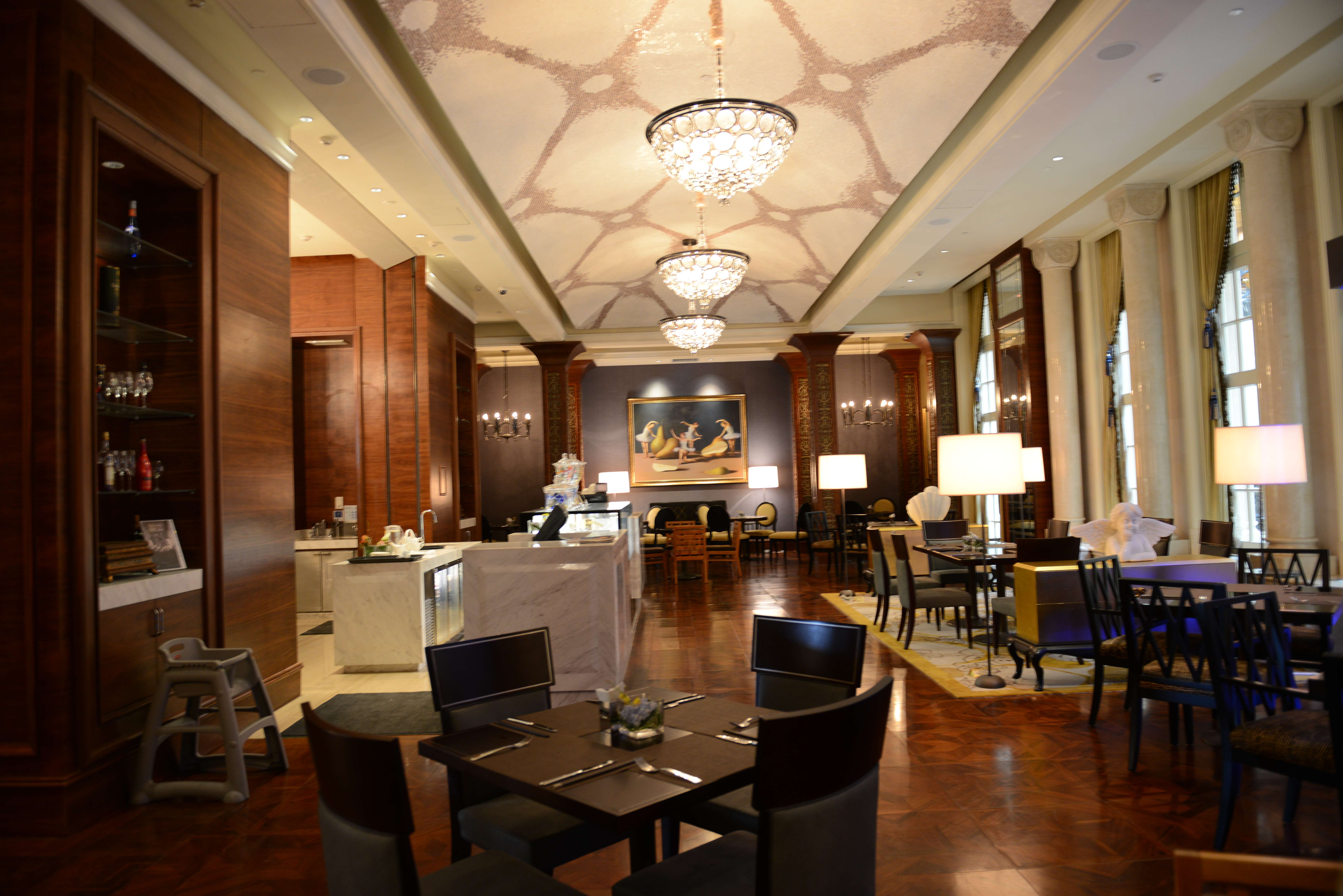 大连城堡酒店餐厅区域照片-2-39