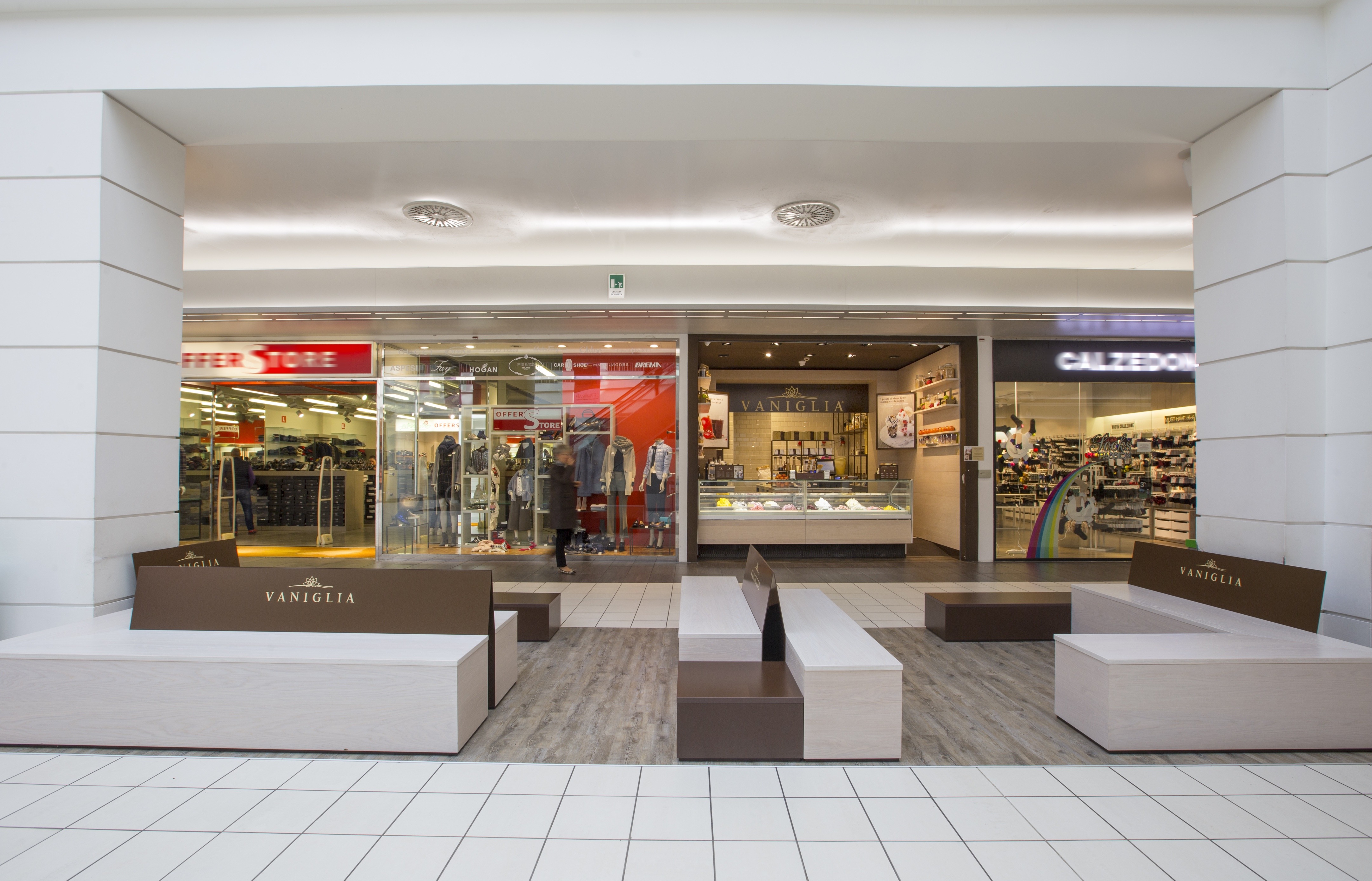 2017 年完成的 VANIGLIA Gelaterie 室内设计案例-1