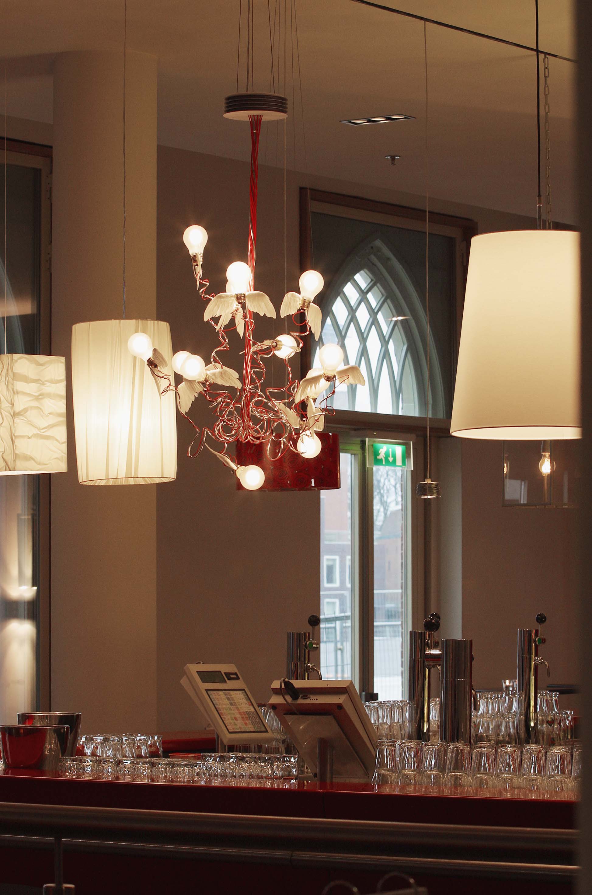 剧院空间新定义 | 融入城市生活,打造多功能文化场所-9