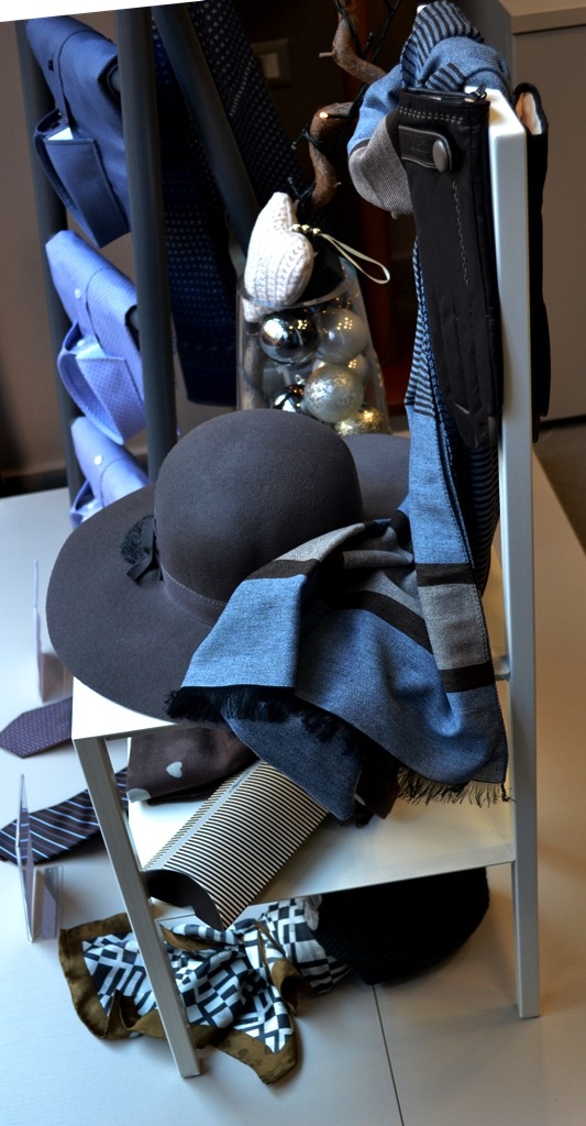 简约优雅的"La Cravatta"商店设计-23