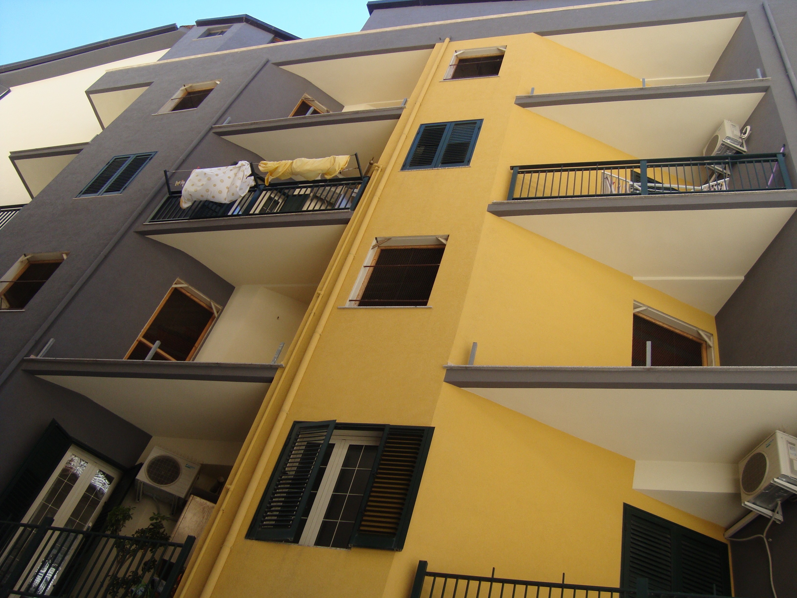 2014 年完成的一座意大利住宅楼翻新工程-12