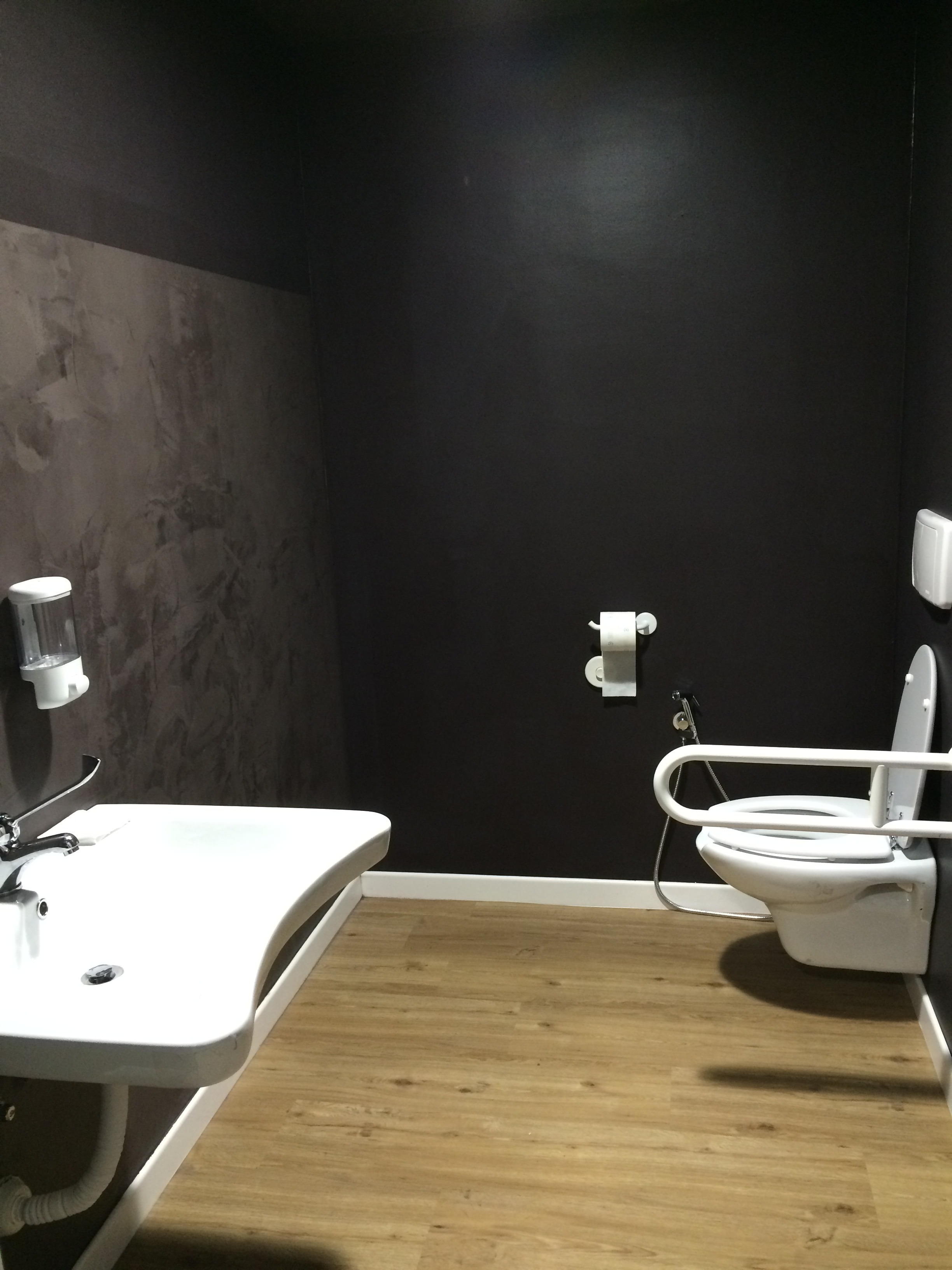 2016 年完成的 MAIR 快餐店室内设计案例-32