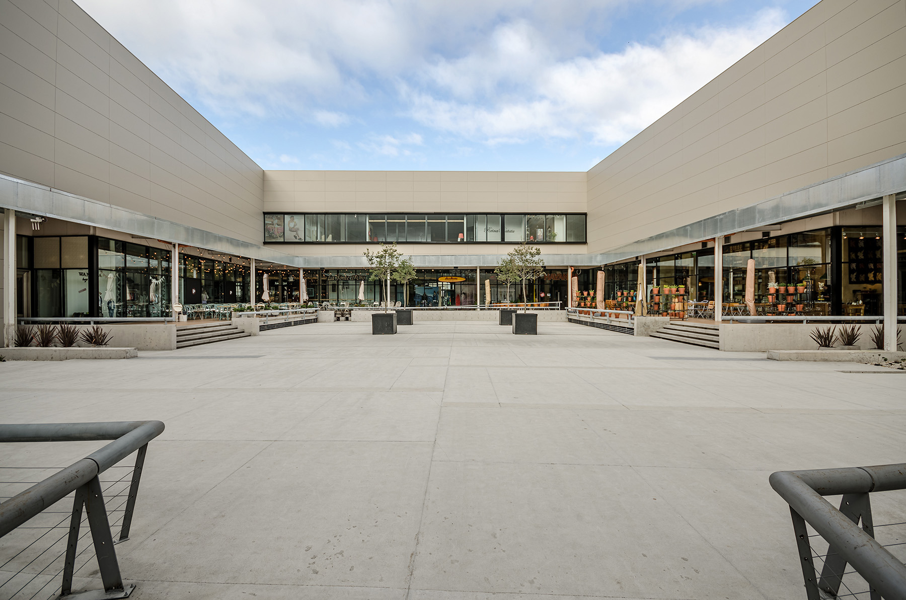 融合历史与现代的阿根廷马尔·德·普拉塔文化购物中心-10