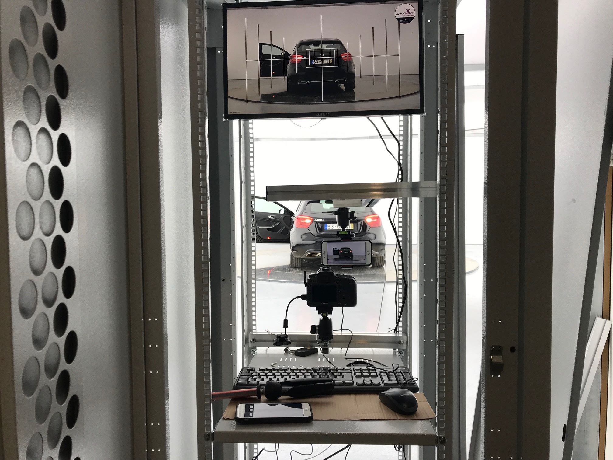 葡萄牙汽车展示厅的快速装配照明设计-14