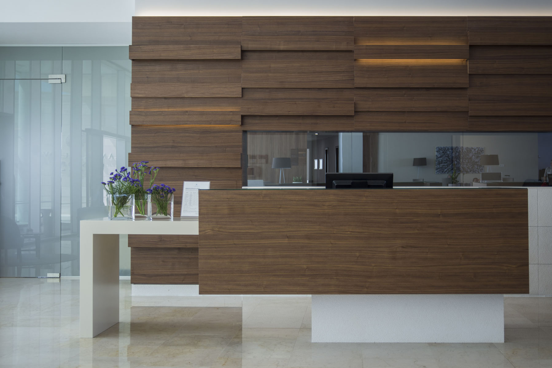 杜布罗夫尼克海边的豪华酒店设计-8