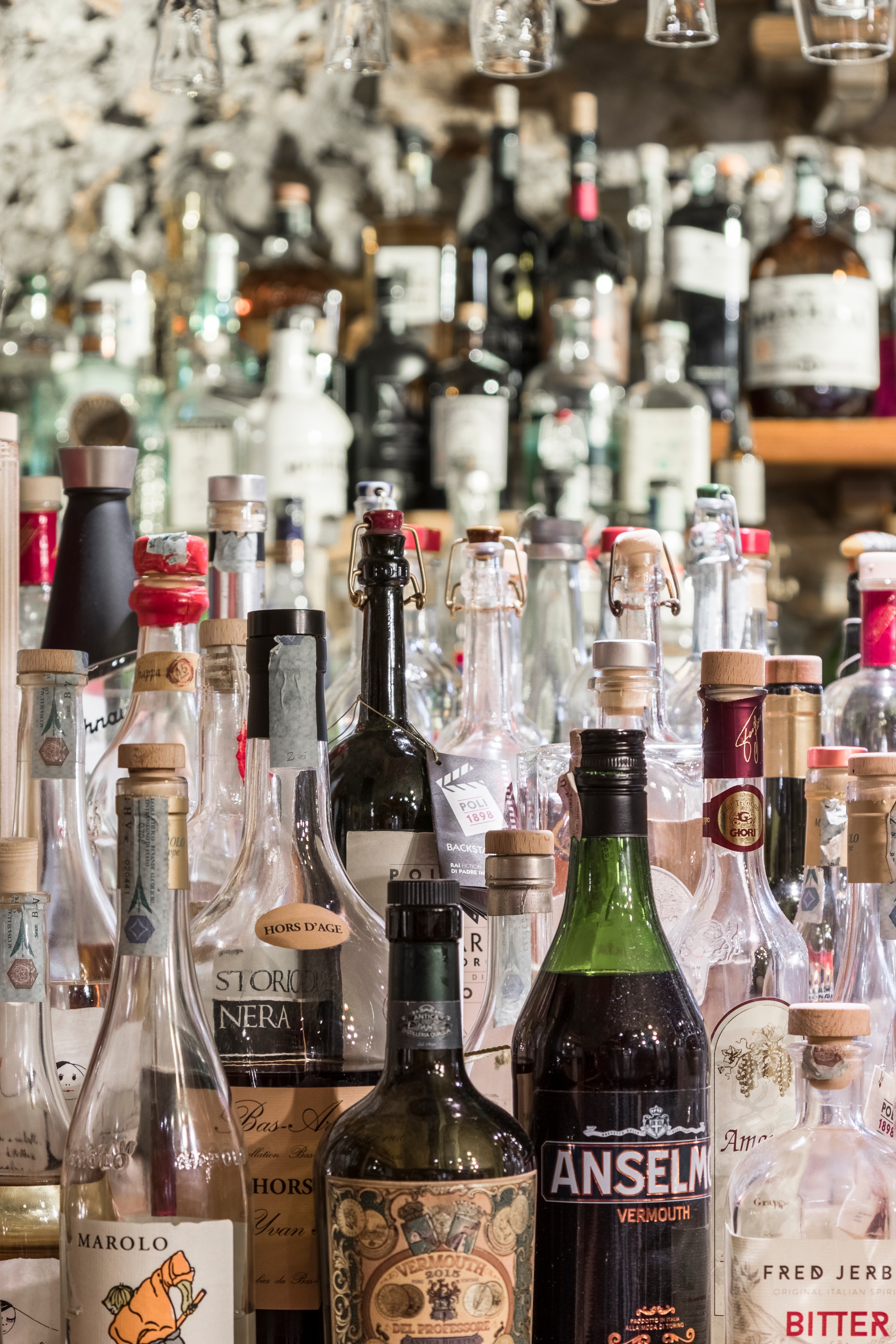 2010 年完成的 KUS 餐厅，现代简约风格展现极致美味-4