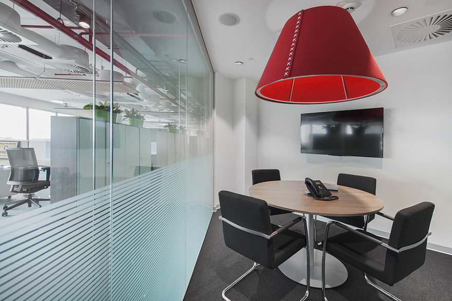 瑞士 Swatch 集团办公室及服务中心设计-31