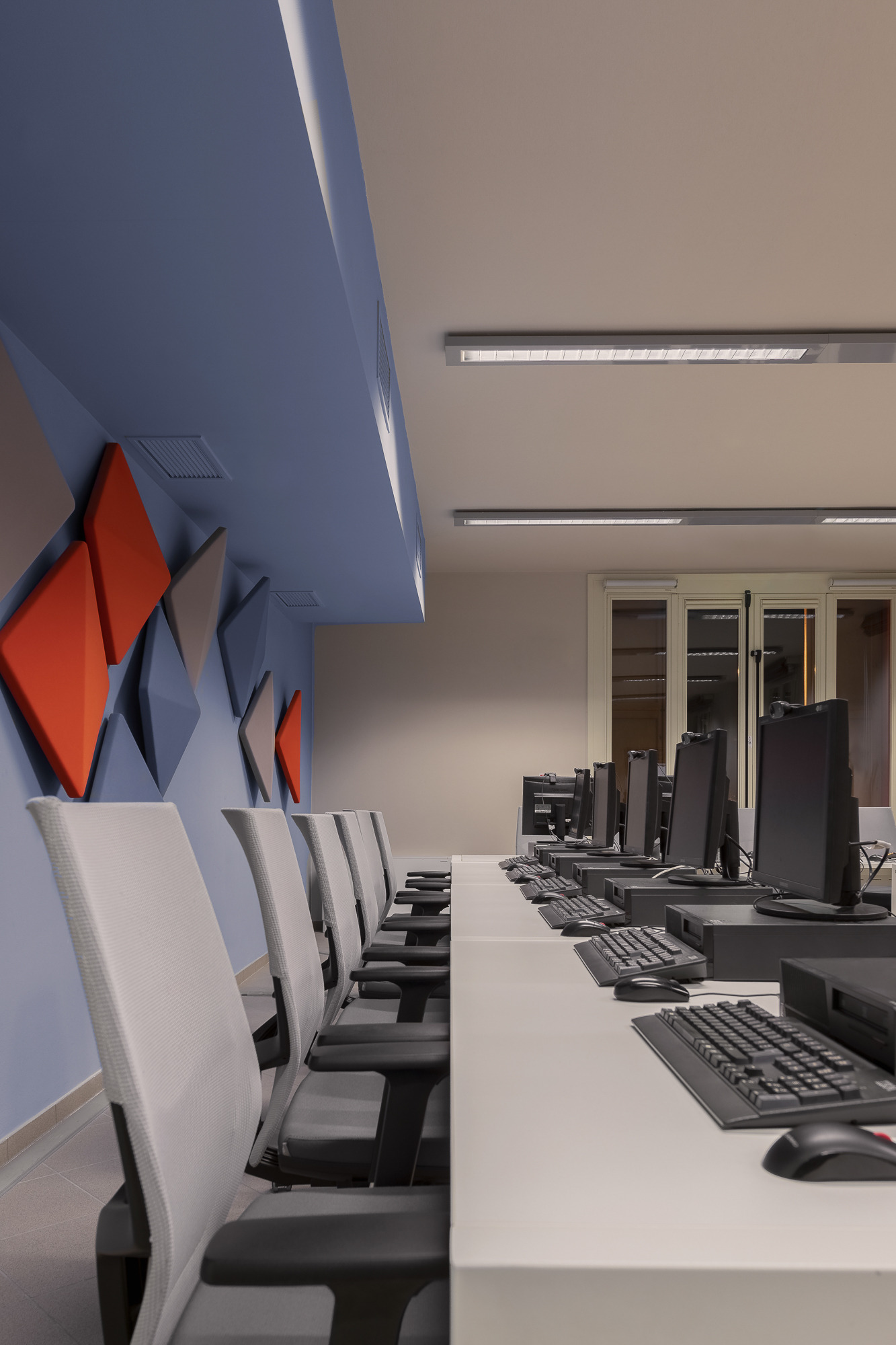 博洛尼亚 16 世纪别墅变身企业学院，历史与现代完美融合-17