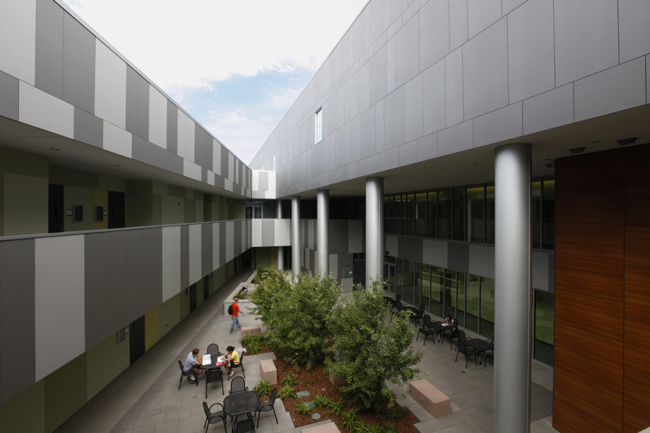 阿祖萨太平洋大学 Segerstrom 科学中心-4