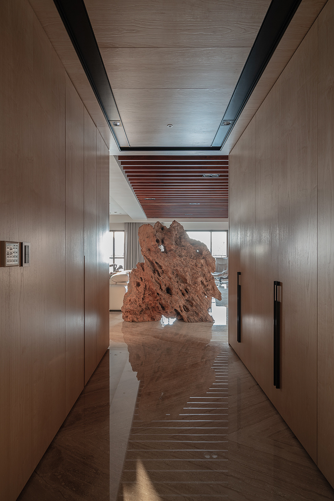 2018 年完工的 MUMU 公寓楼 | 混凝土与室内设计的完美结合-1