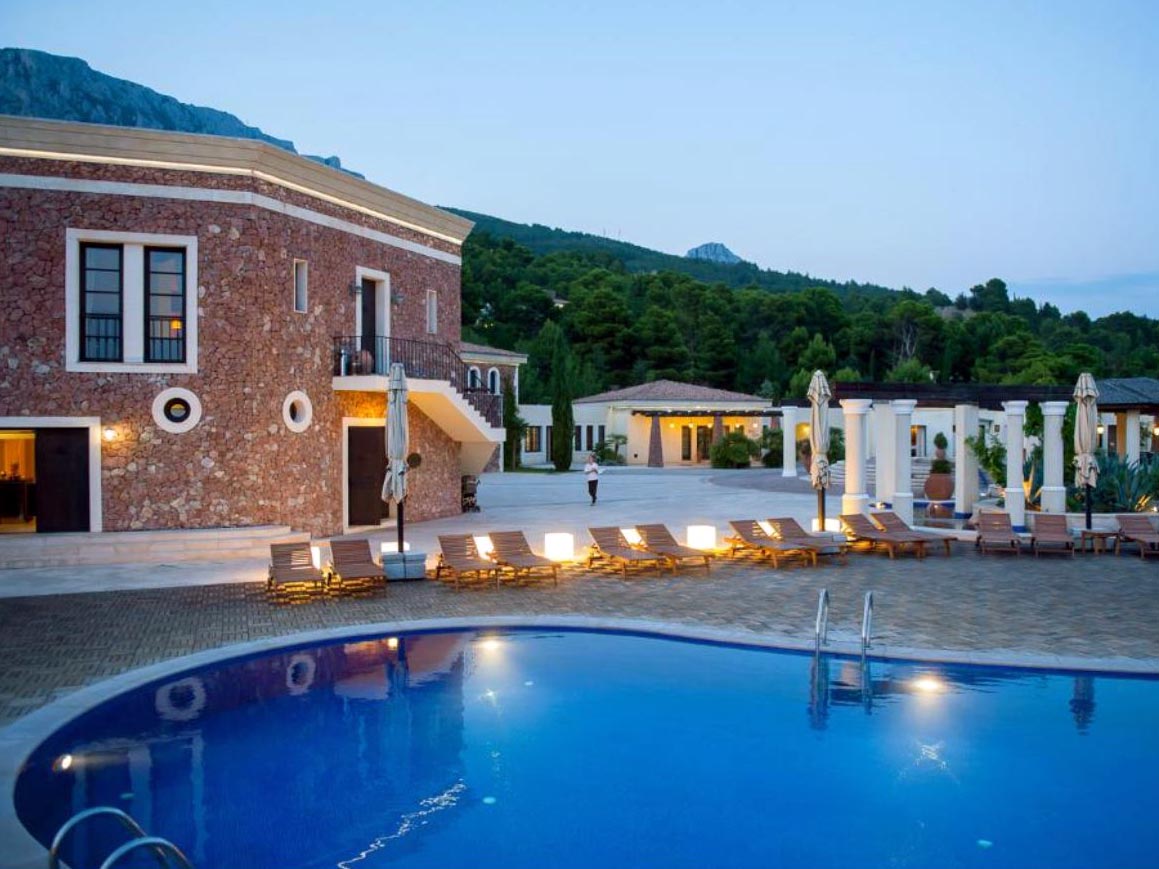 Crimea Breeze Hotel 俄式奢华风度假酒店-0