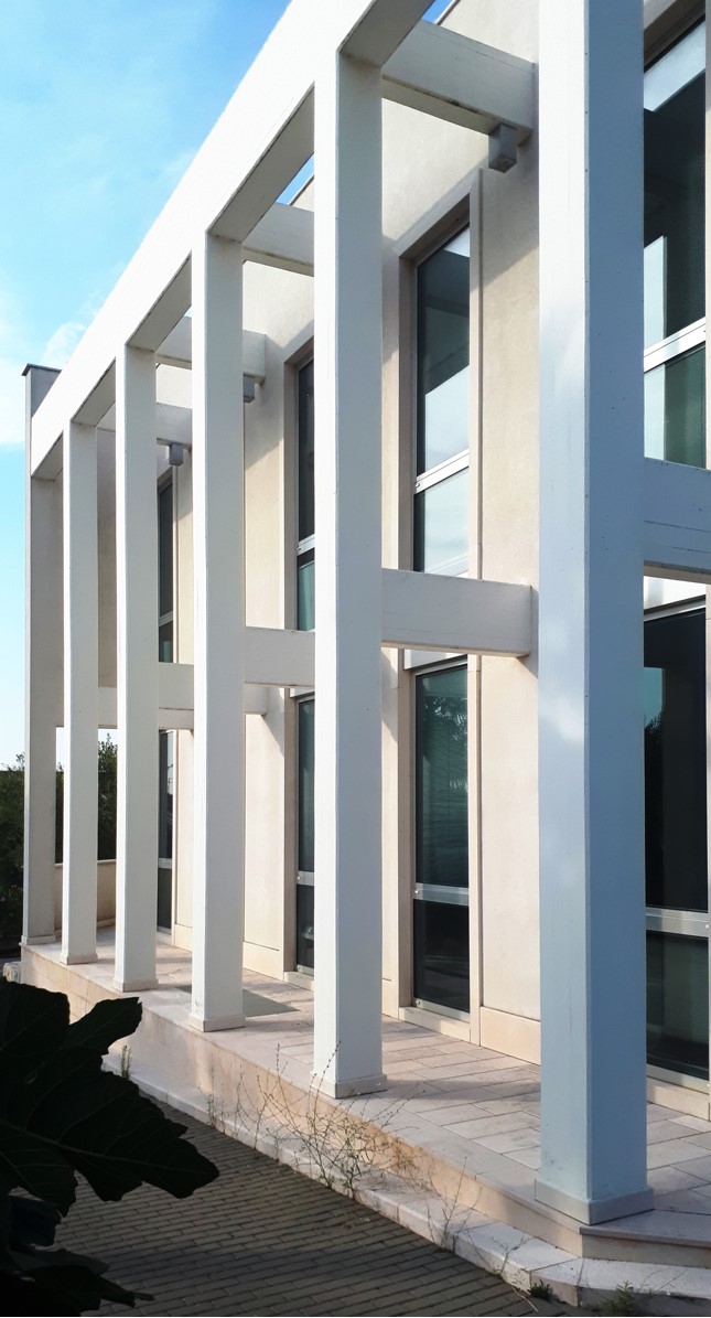 环保理念融入建筑，传统风格与现代设计结合的办公中心-6