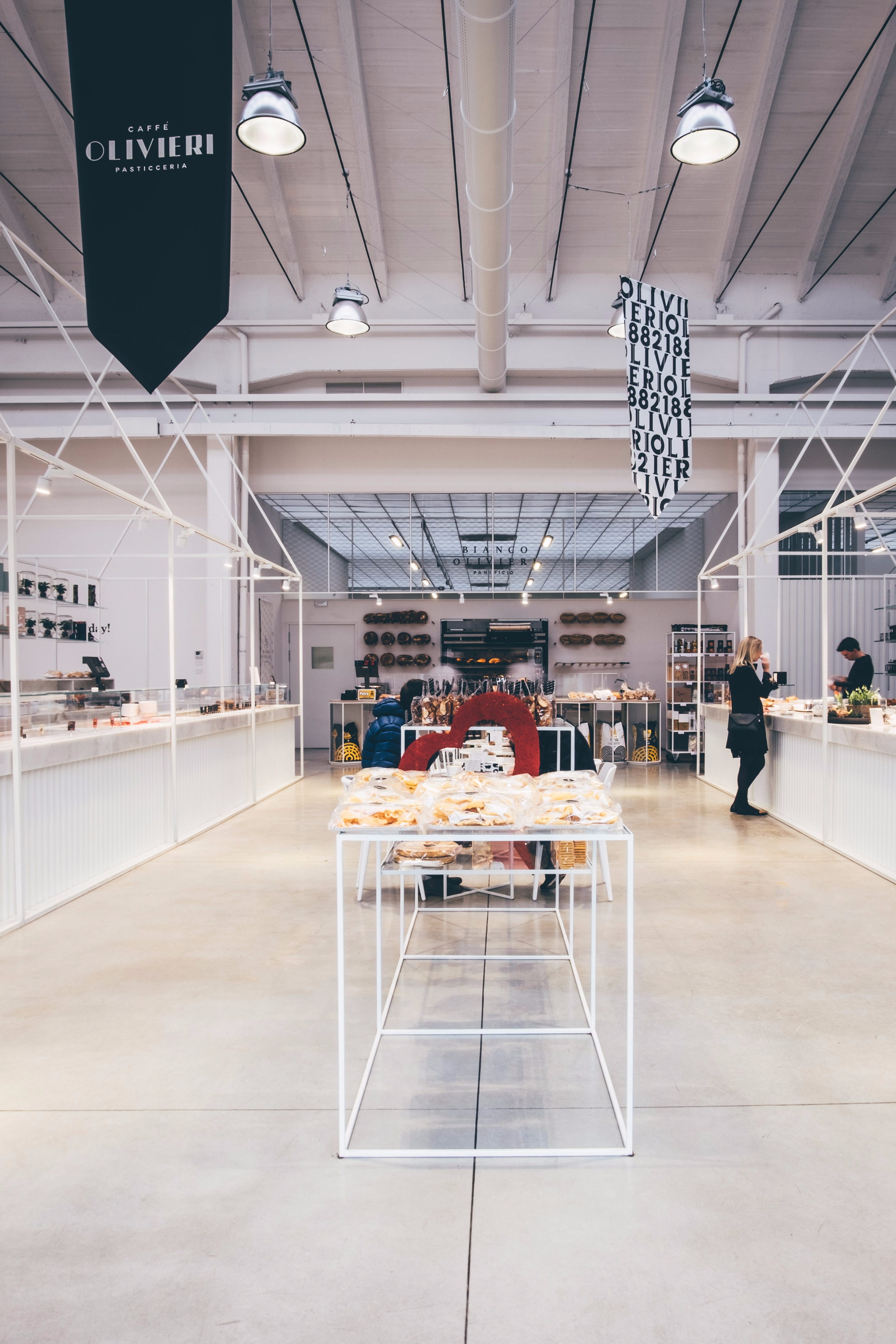 Olivieri 糕点店 | 旧工厂焕发新生命-10