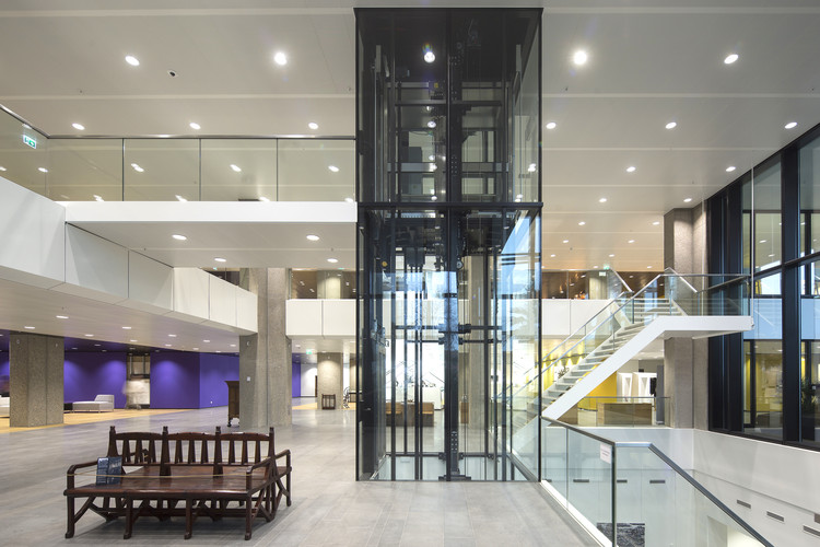 节能环保的 A.S.R 总部办公楼改造-29