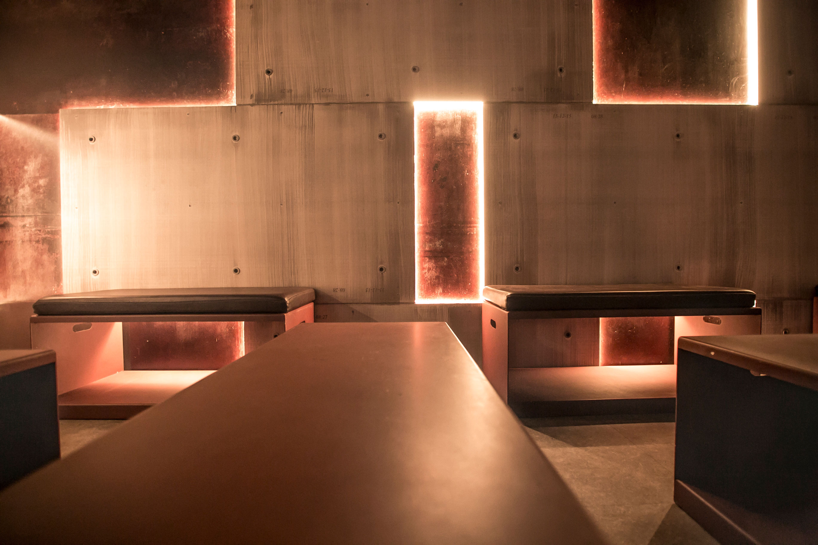 Casamia 工业风迪斯科舞厅室内设计-4