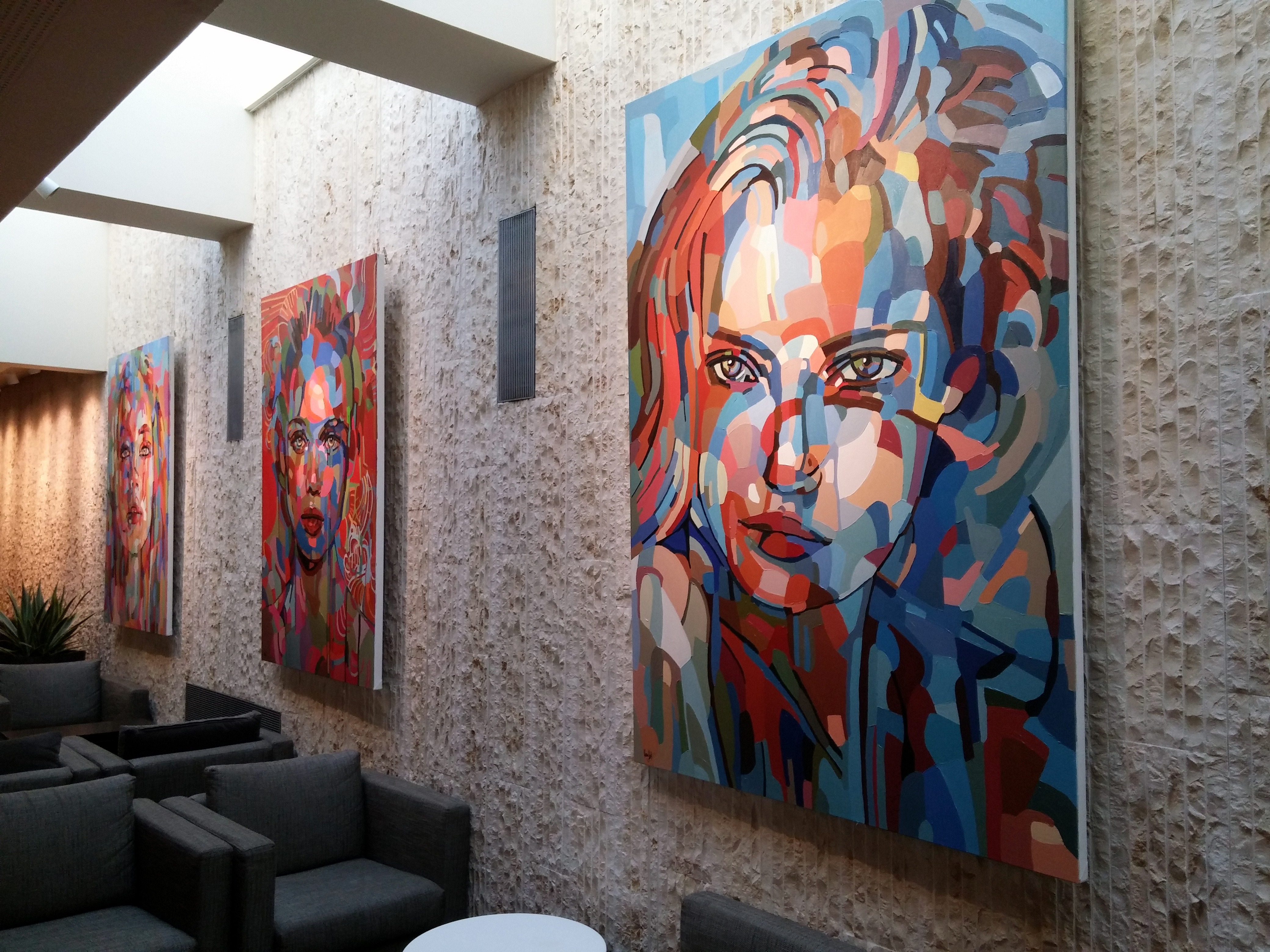 诺埃米·萨菲尔的艺术展-4