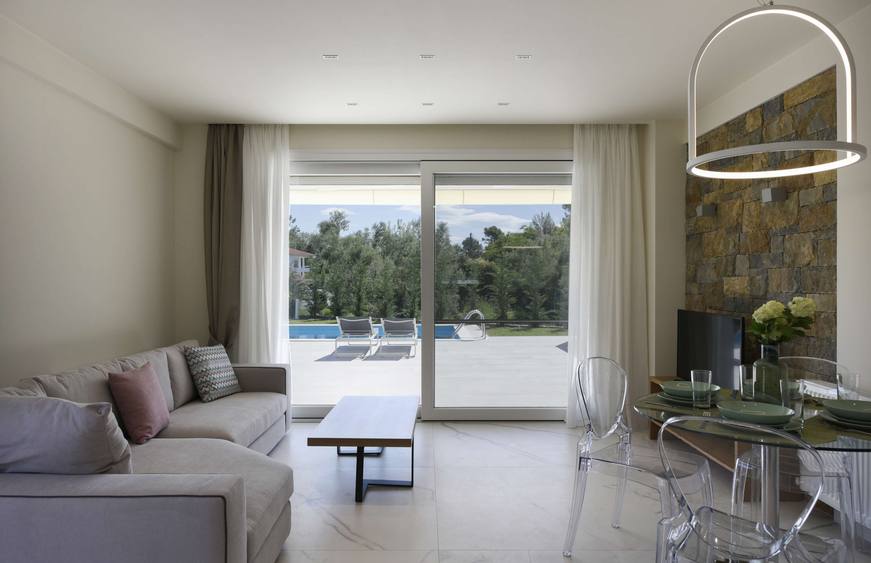 2018 年完工的三家庭住宅综合体-12