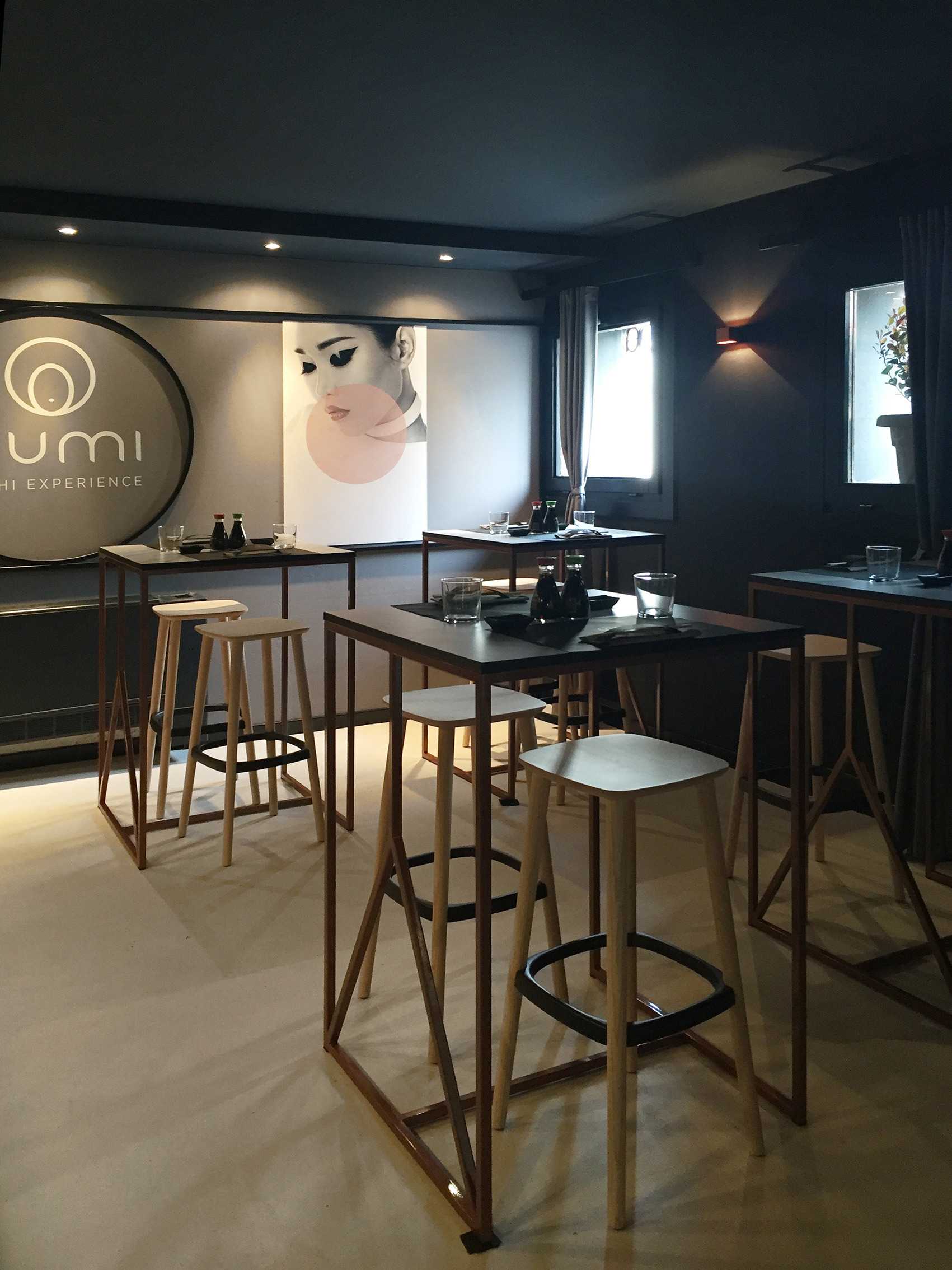 创意纸石纹卫生间，玫瑰金链条瓶架，惊艳的 YUMI 寿司体验-18