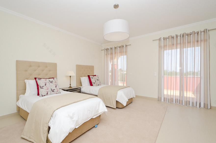 葡萄牙私人别墅的简约魅力-0