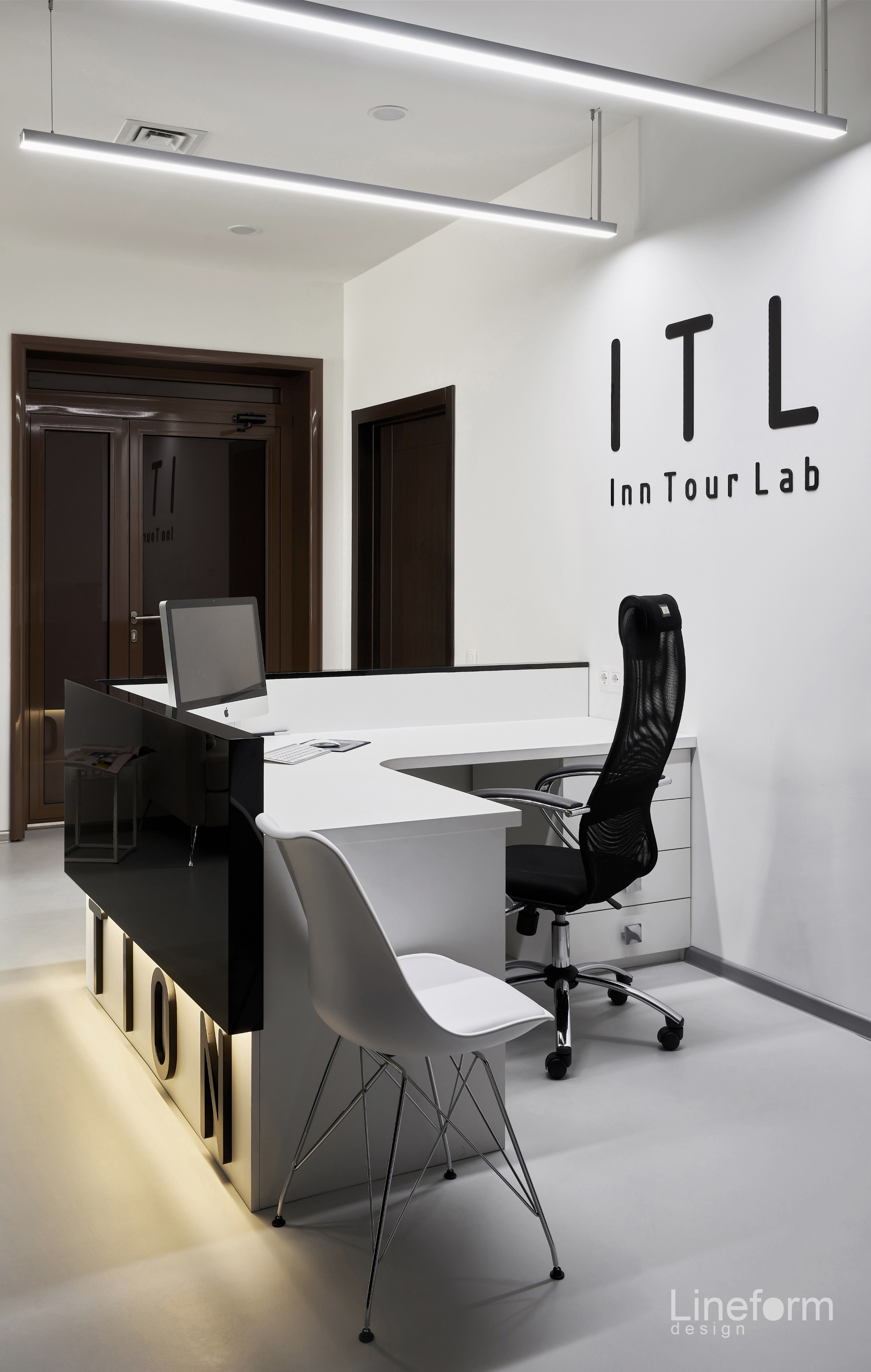 因图尔实验室办公室-11