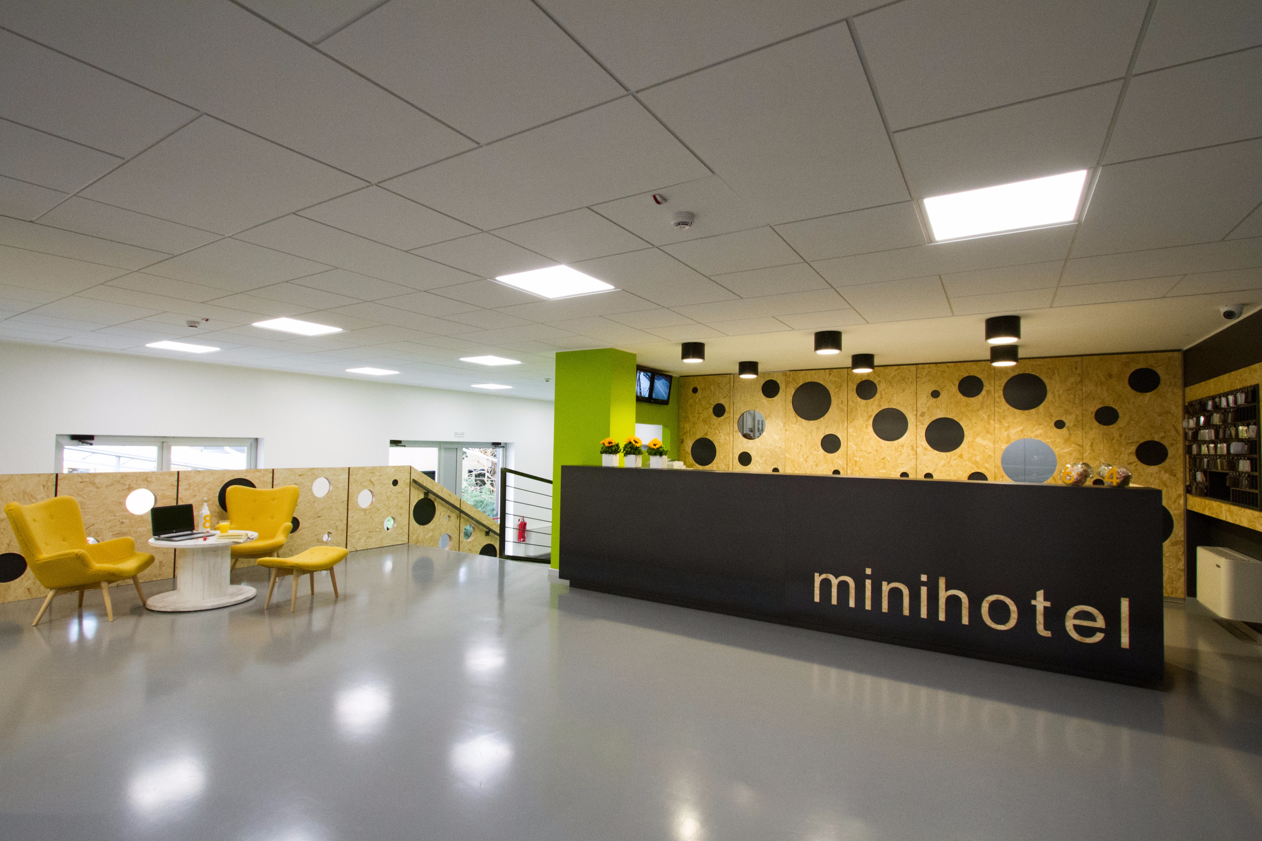 多彩活力,Hotel Ornato 大厅翻新之作-4