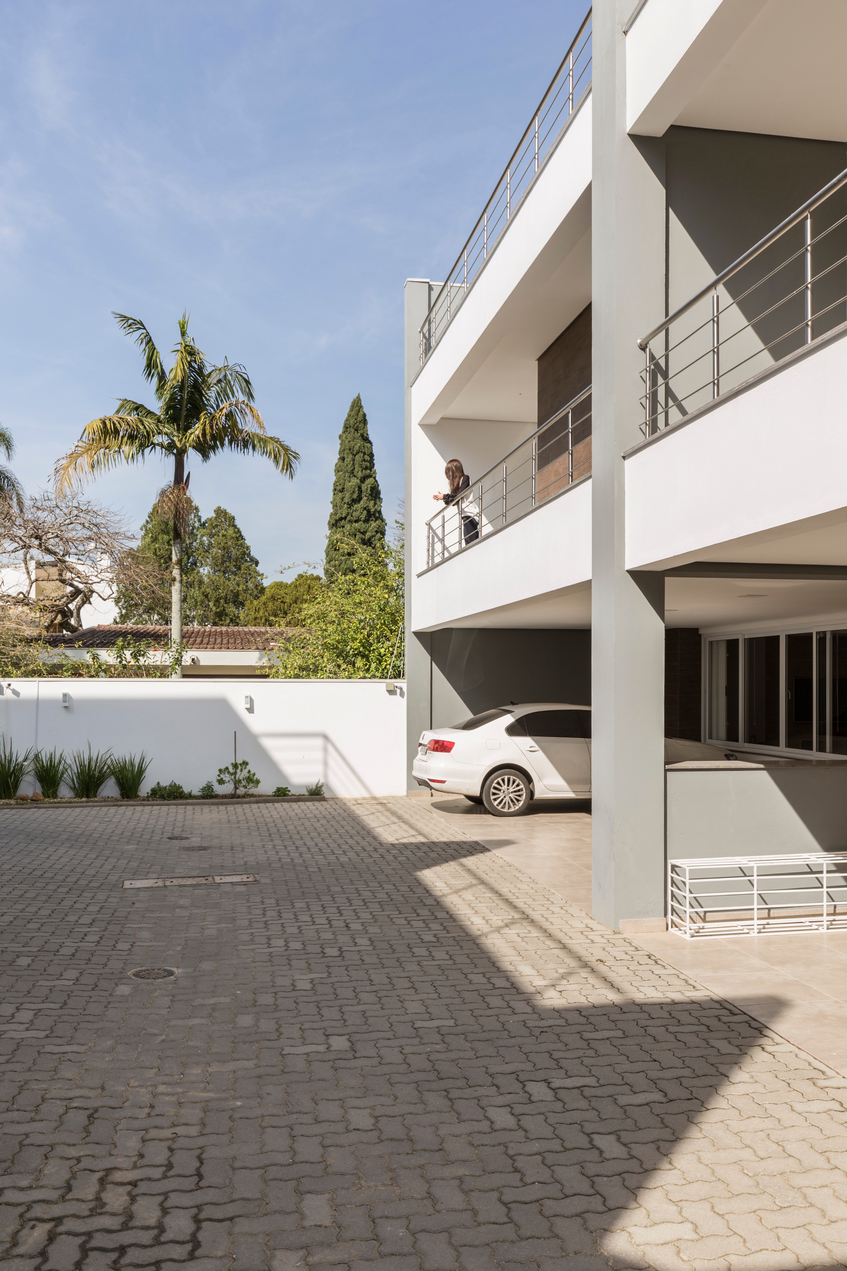 融合社区文化的巴西 Caeté 小公寓设计-9