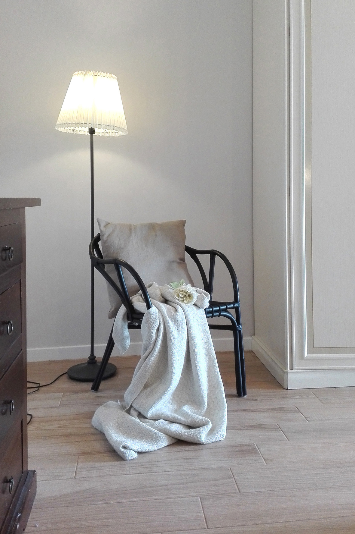 绿色山丘中的家庭住宅 T-35